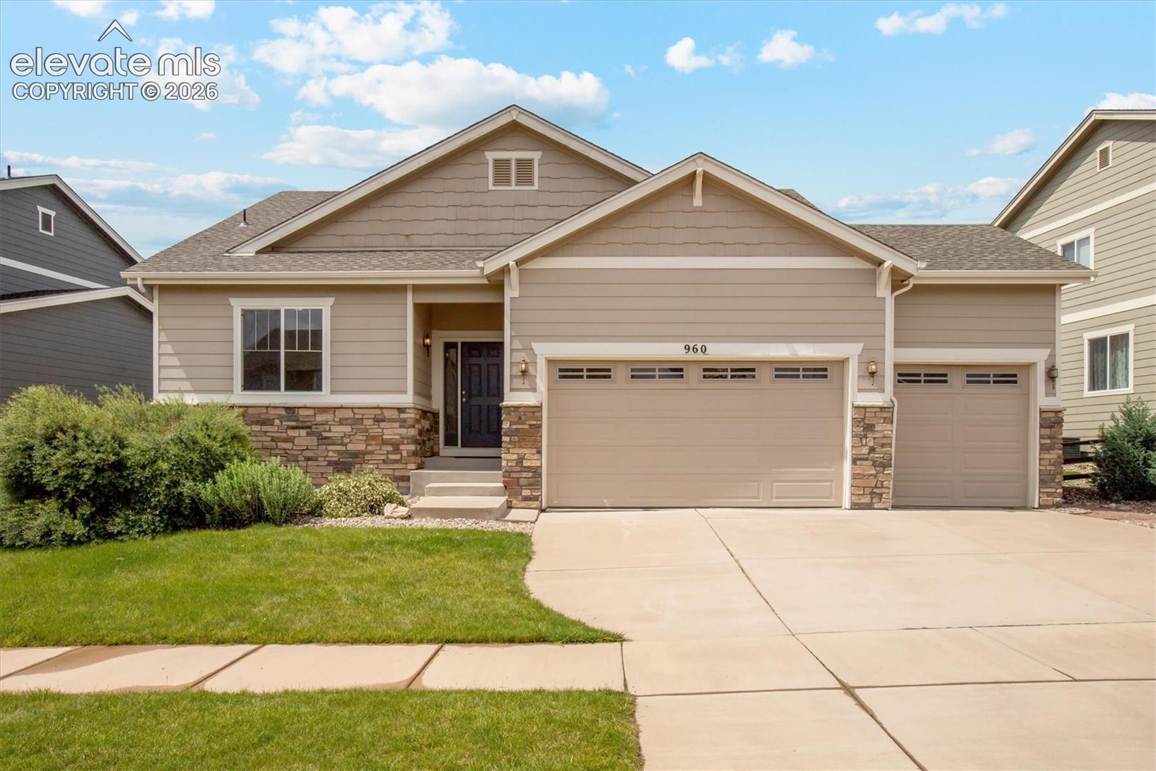 960 Fire Rock Pl, Colorado Springs, CO 80921