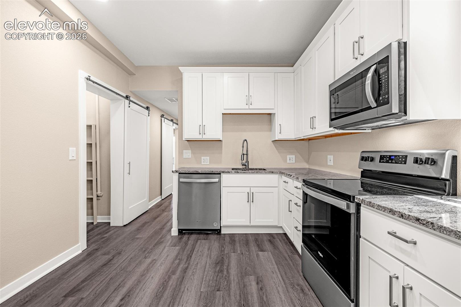 Photo 9 of 640 E Willamette Avenue, Colorado Springs