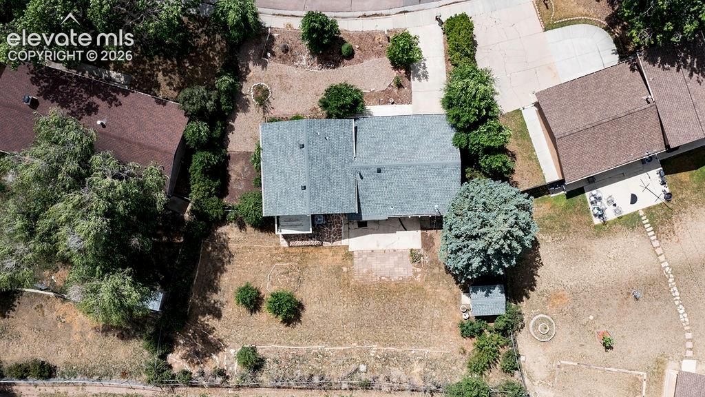 320 Cranbrook Cir, Colorado Springs, CO 80906