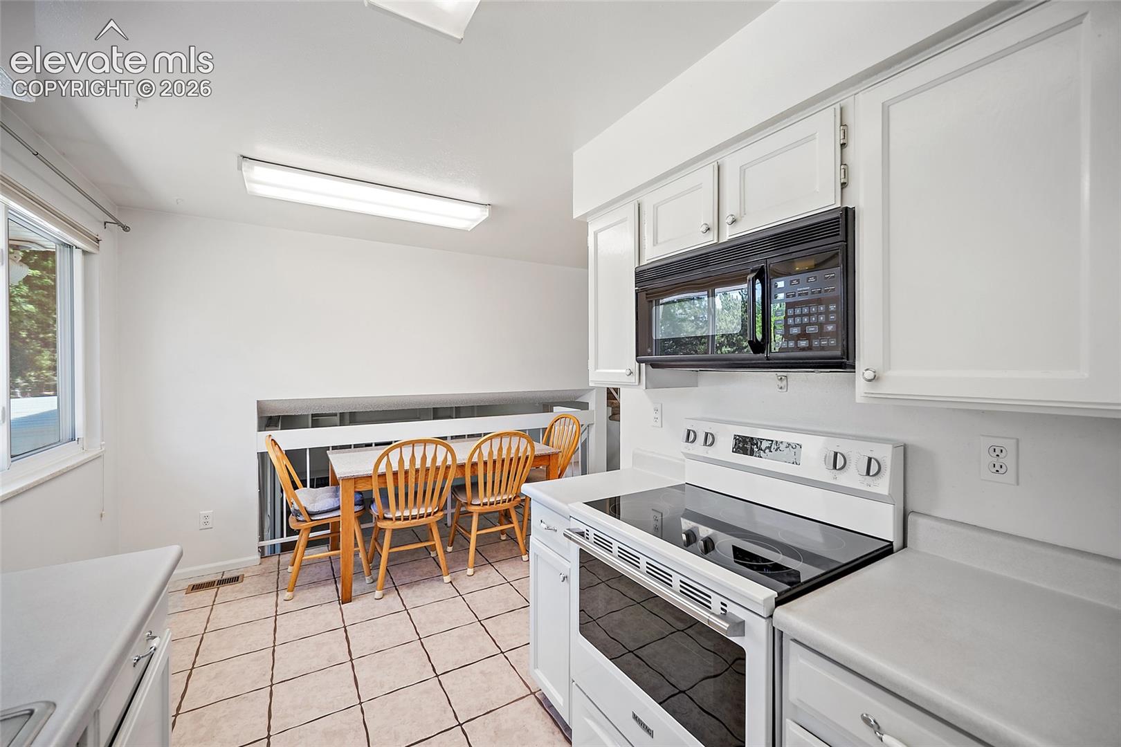 Photo 15 of 4695 W Stanford Avenue, Denver