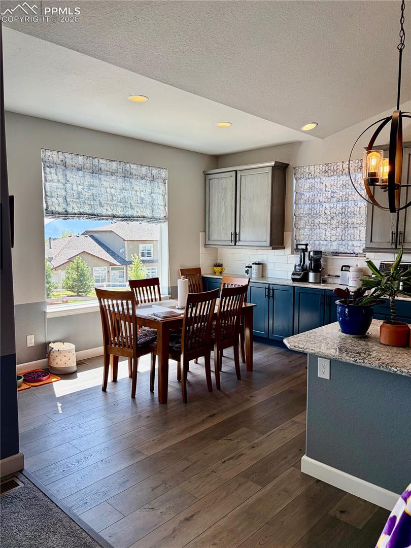 Eating nook with walkout to the back patio