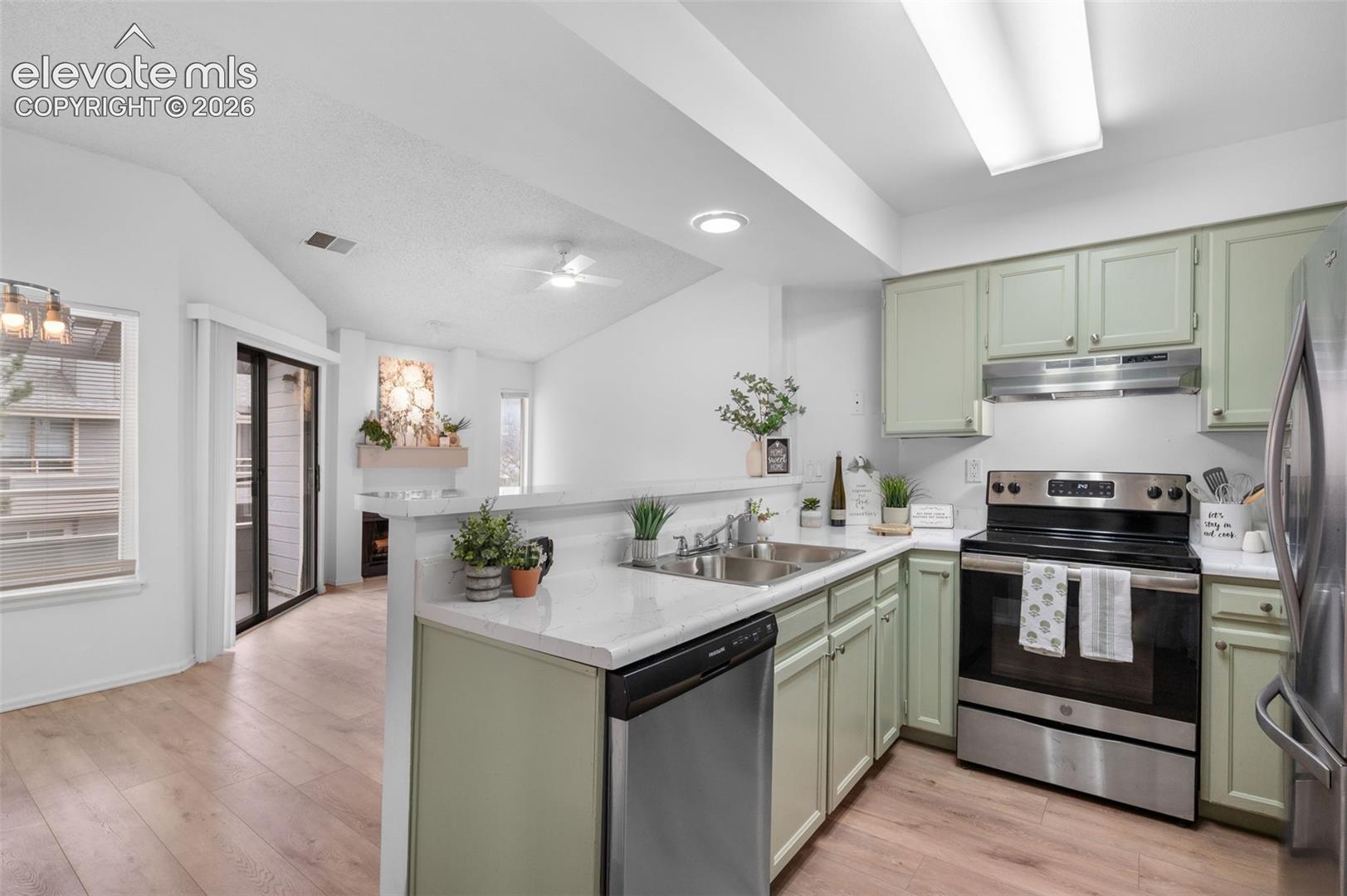 Photo 13 of 3700 Iguana Drive, Colorado Springs