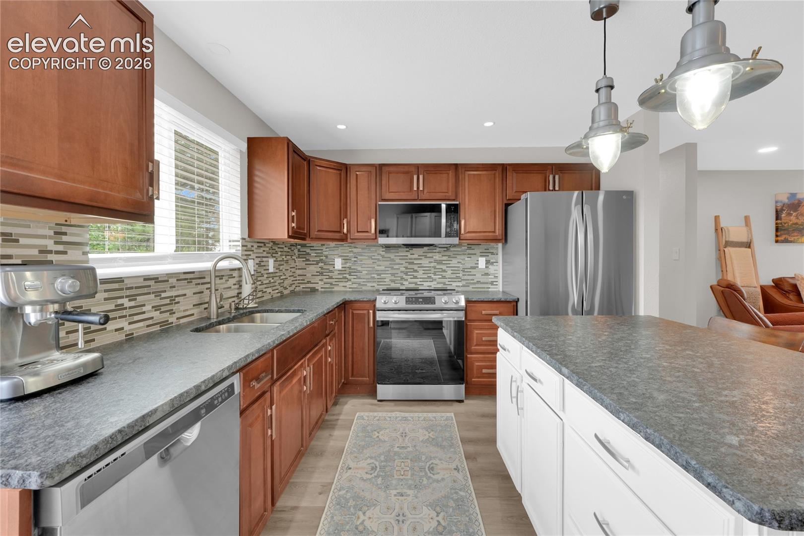UPDATED kitchen with large island.