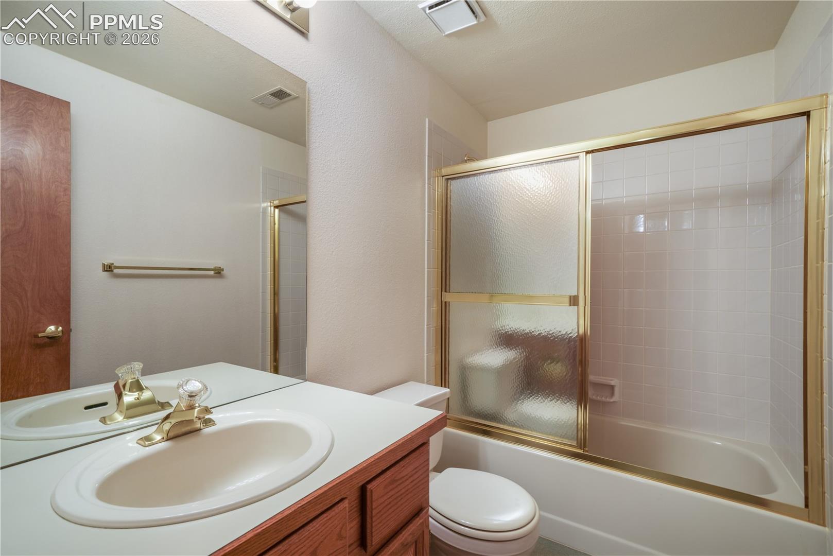 Basement full bathroom