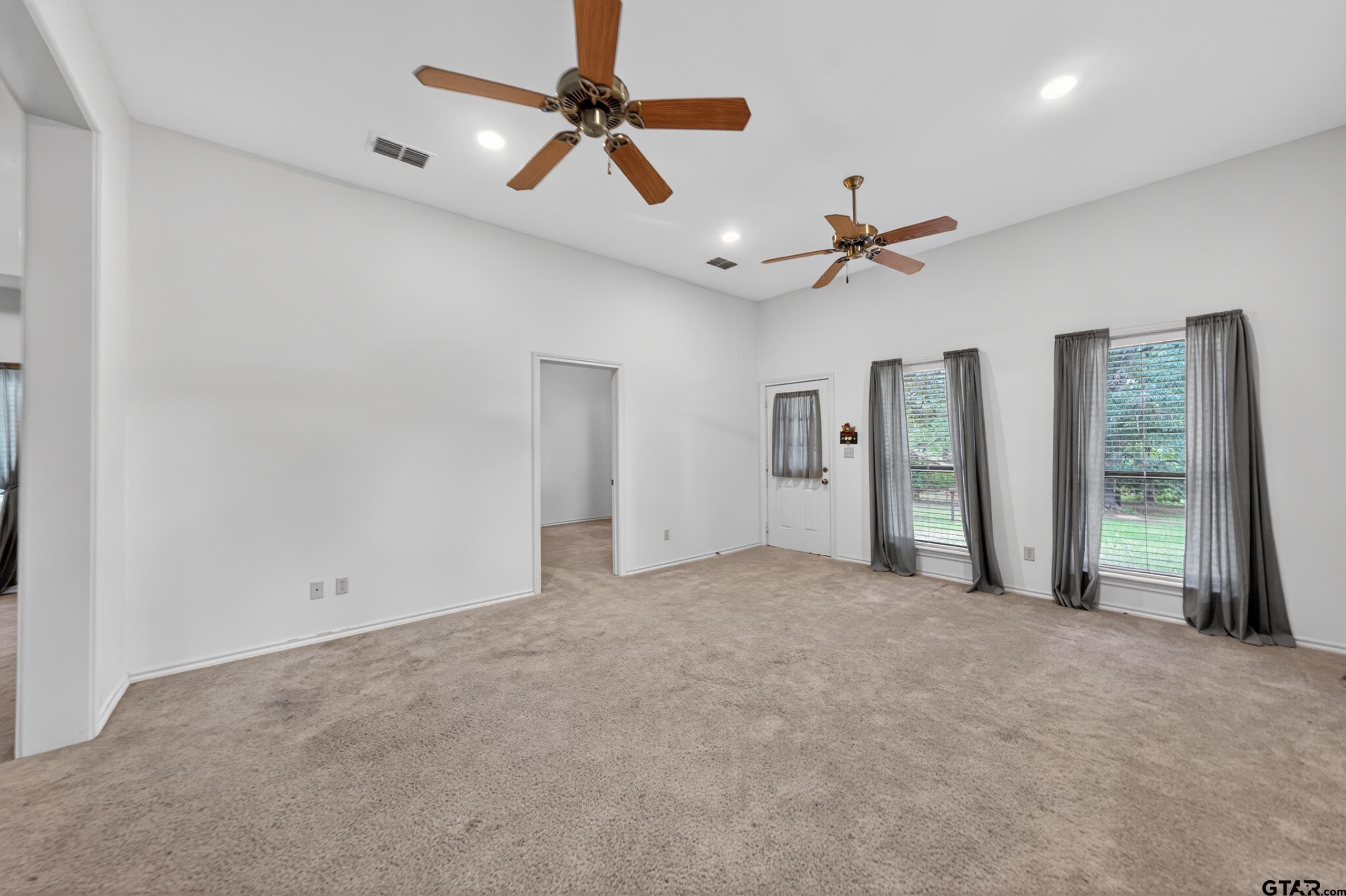 16209 Live Oak Street, Tyler, TX 75707 16209 Live Oak Street, Tyler, TX 75707