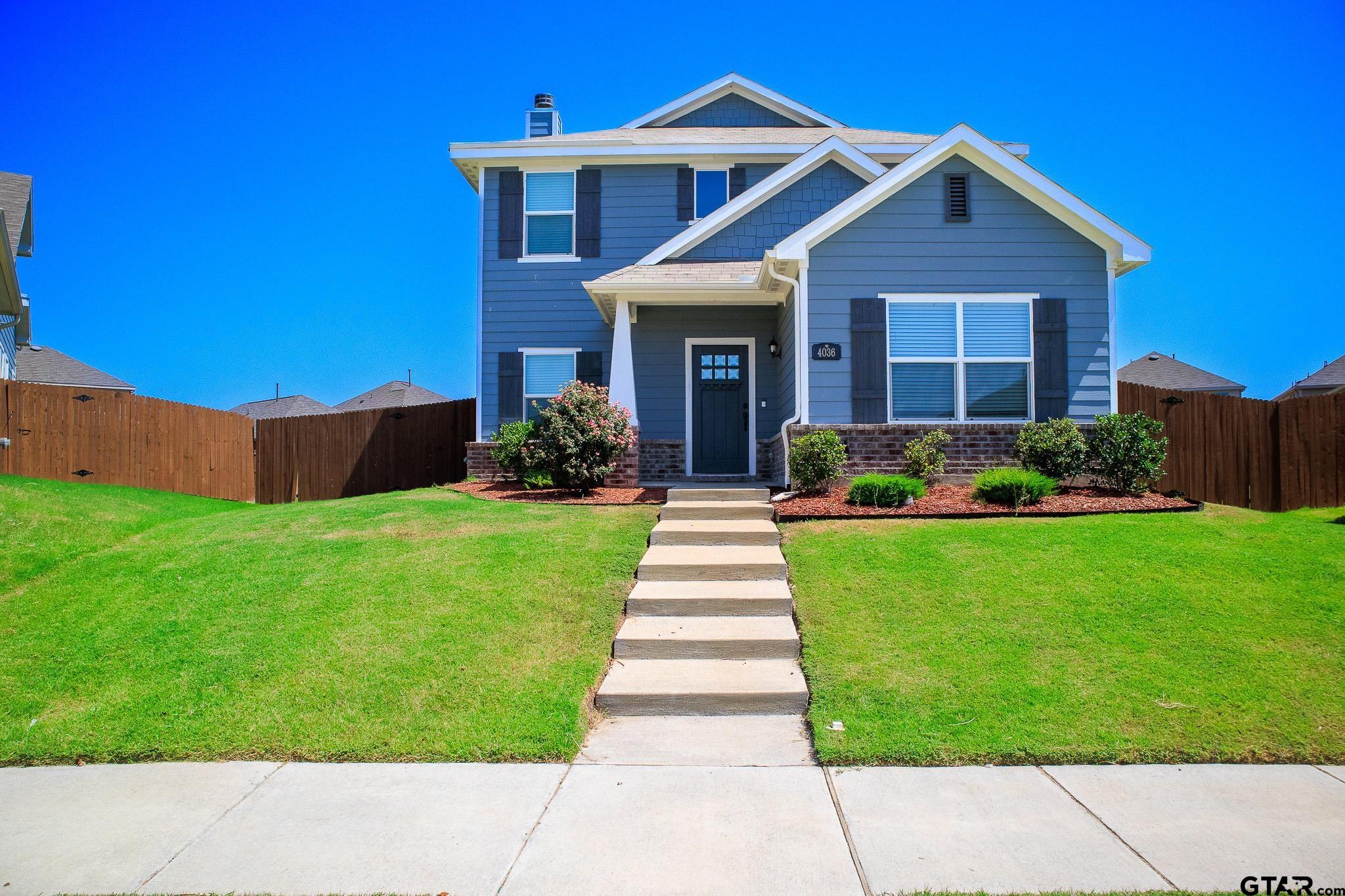 FEATURED LISTINGS