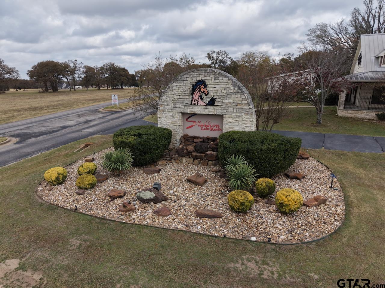 LINDALE LINDALE