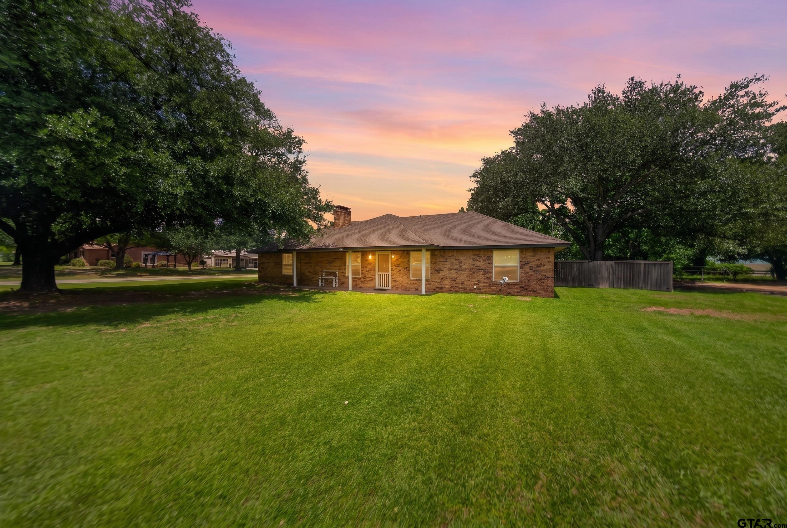 FEATURED LISTINGS