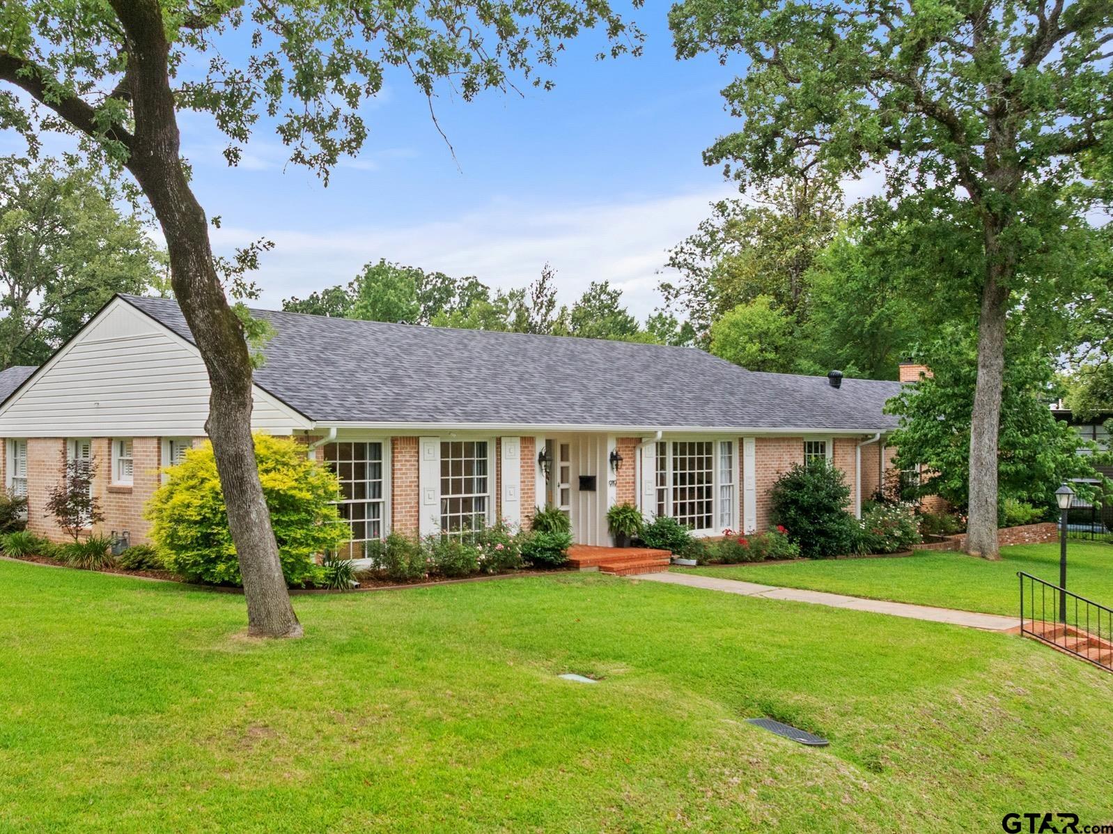 Featured Homes For You