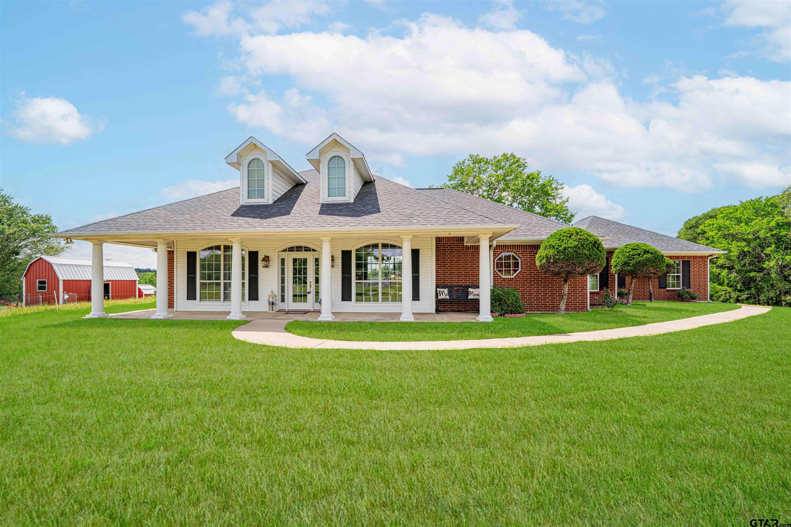 FEATURED LISTINGS