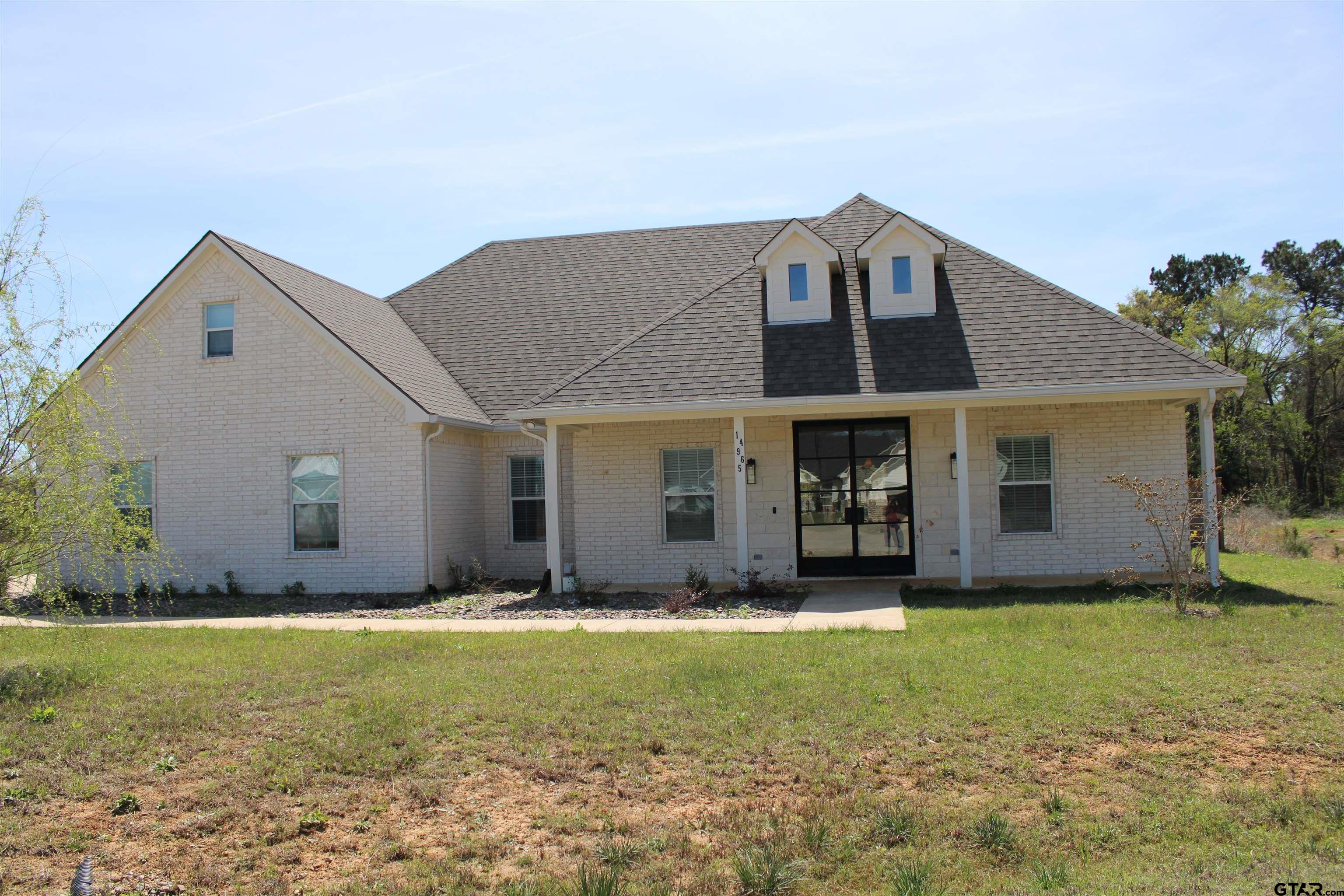 FEATURED LISTINGS