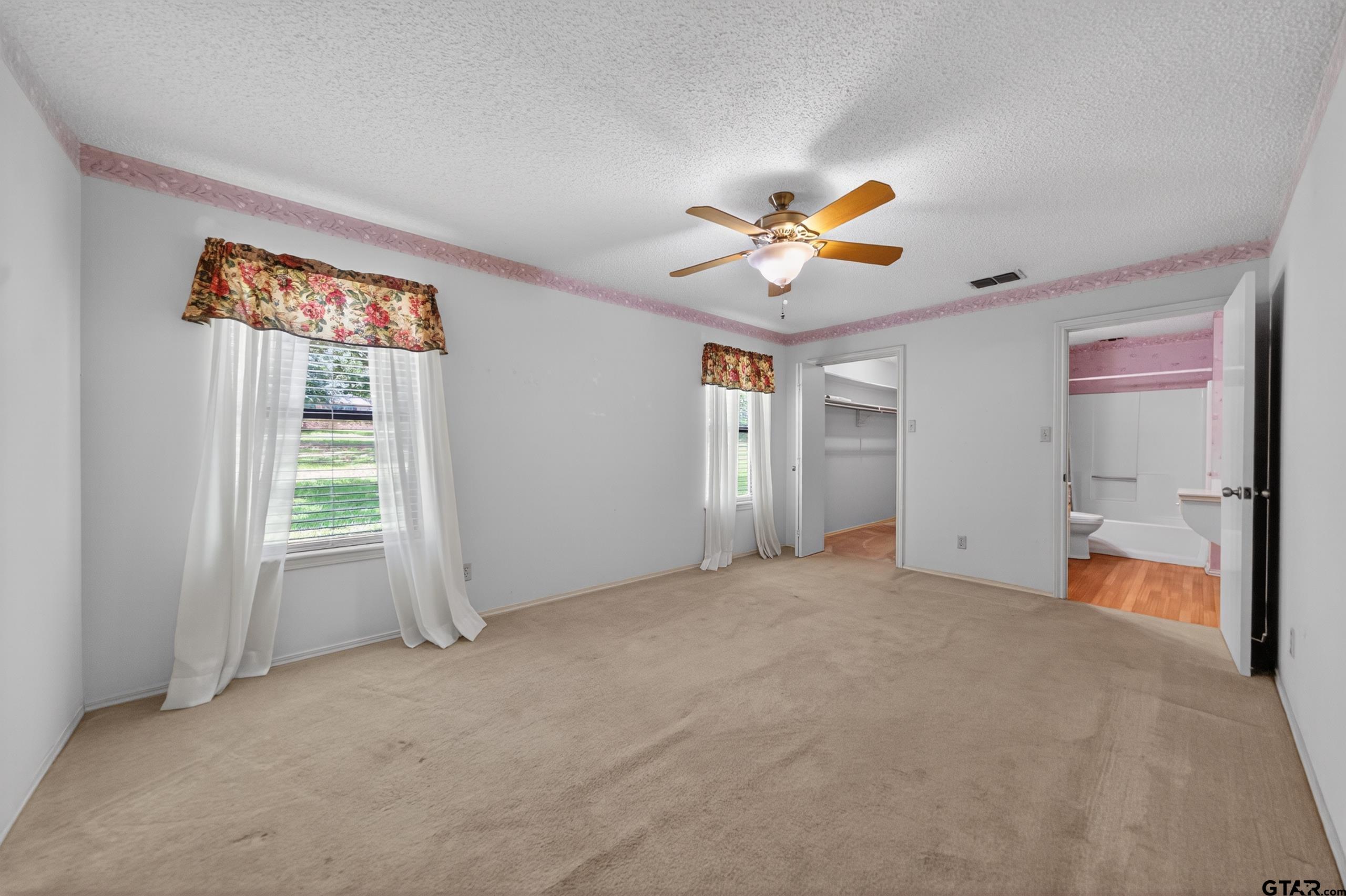 16209 Live Oak Street, Tyler, TX 75707 16209 Live Oak Street, Tyler, TX 75707