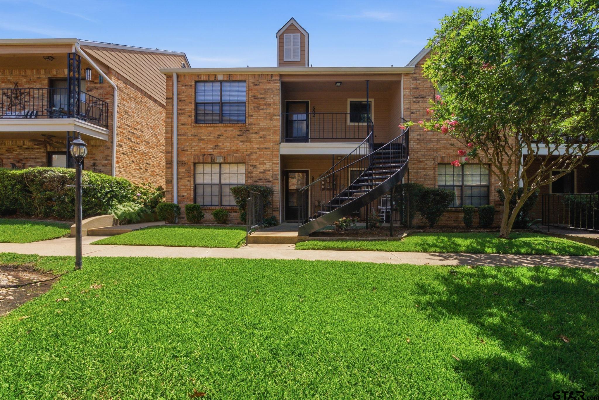 FEATURED LISTINGS FEATURED LISTINGS