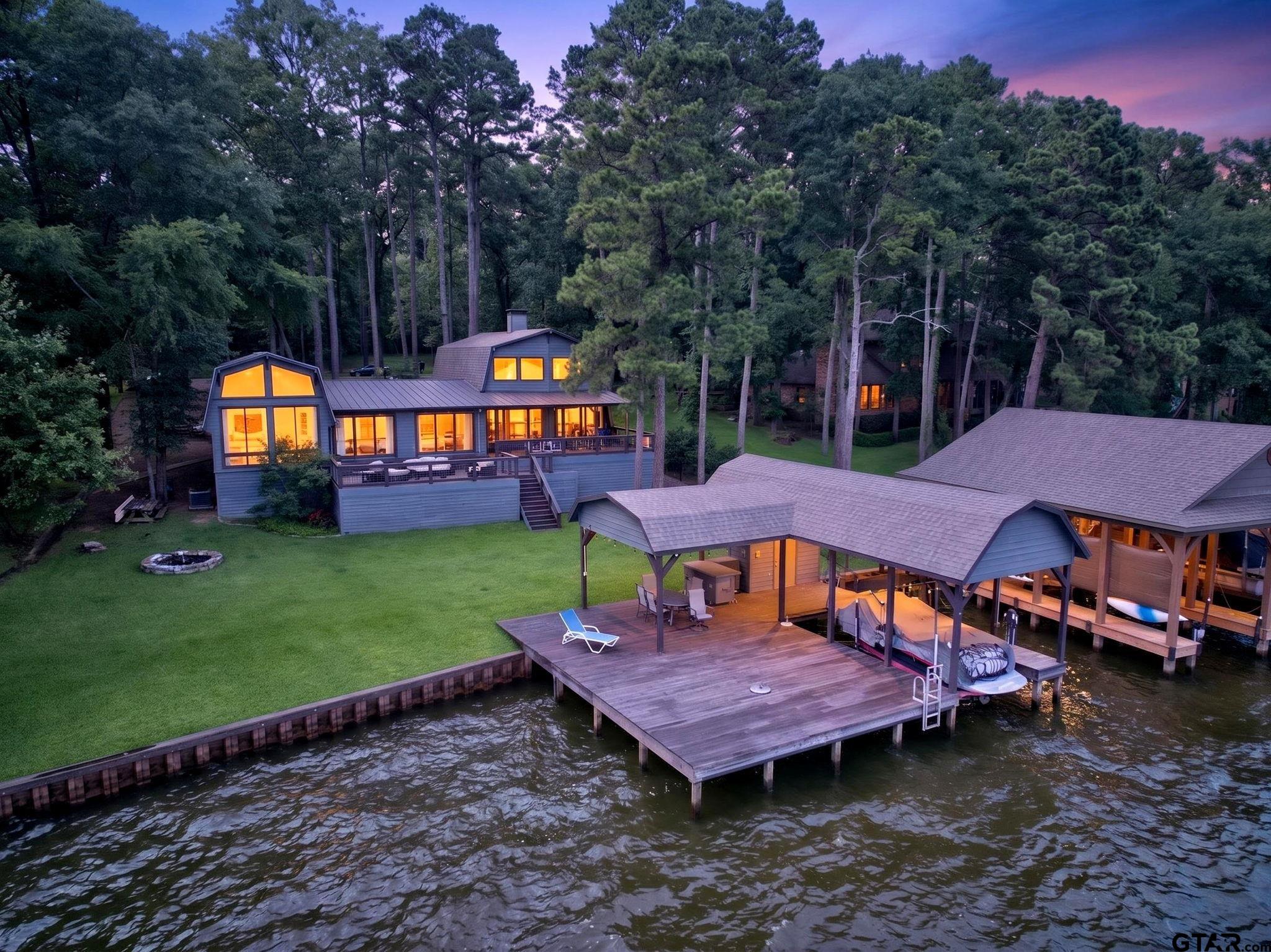 FEATURED LISTINGS