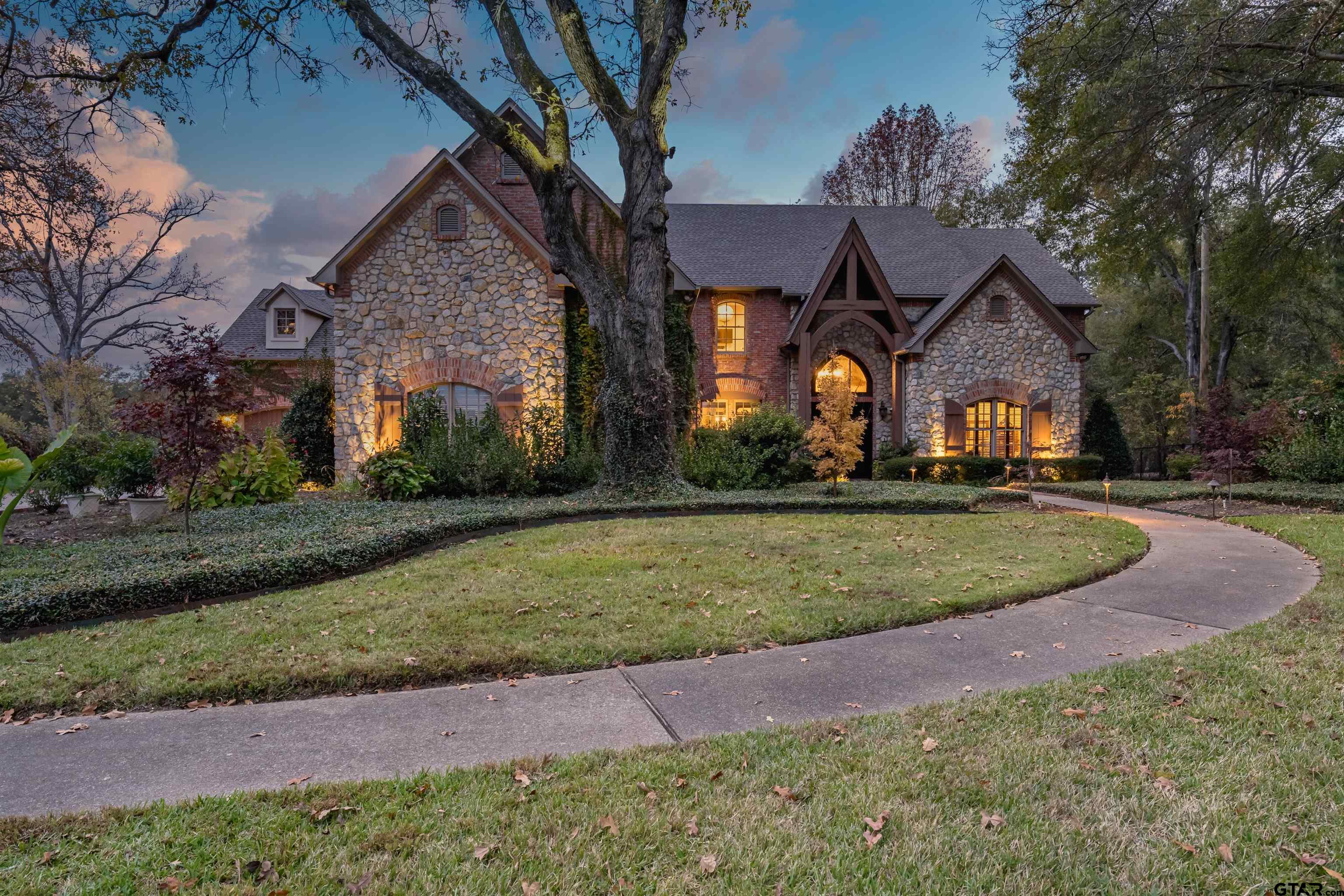 Featured Homes For You Featured Homes For You