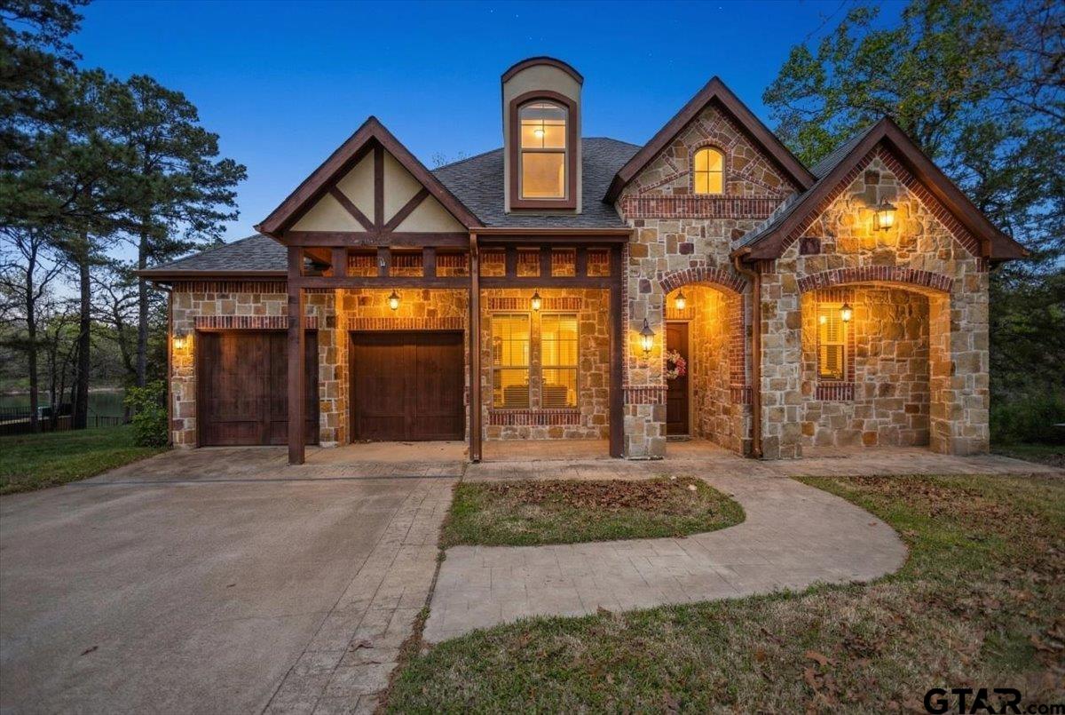 Featured Homes For You