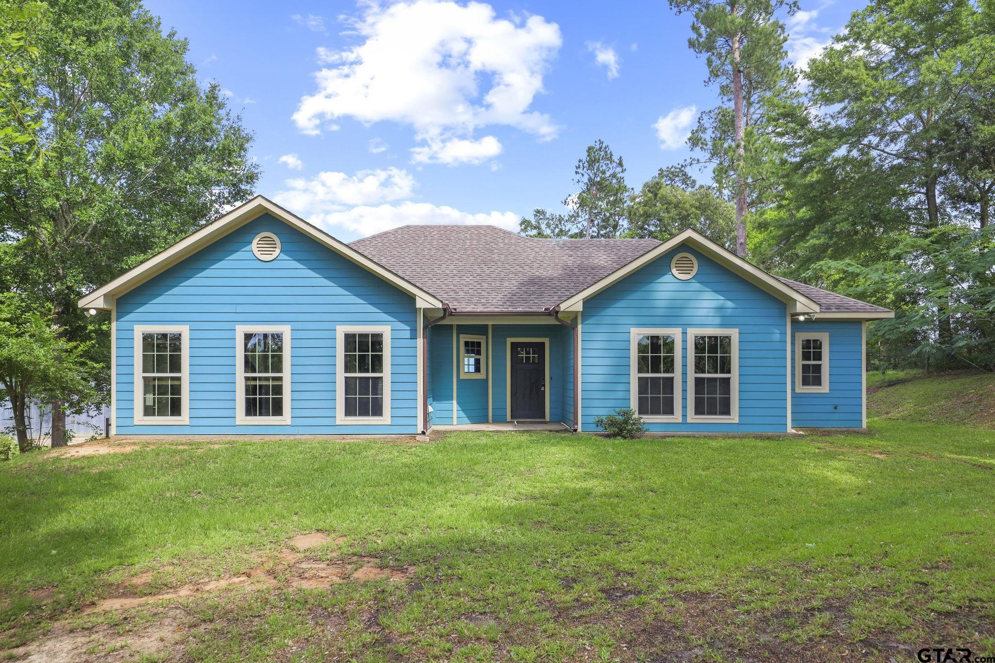 FEATURED LISTINGS FEATURED LISTINGS
