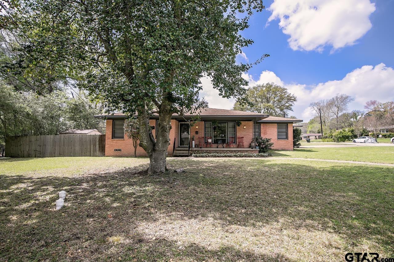 FEATURED LISTINGS FEATURED LISTINGS