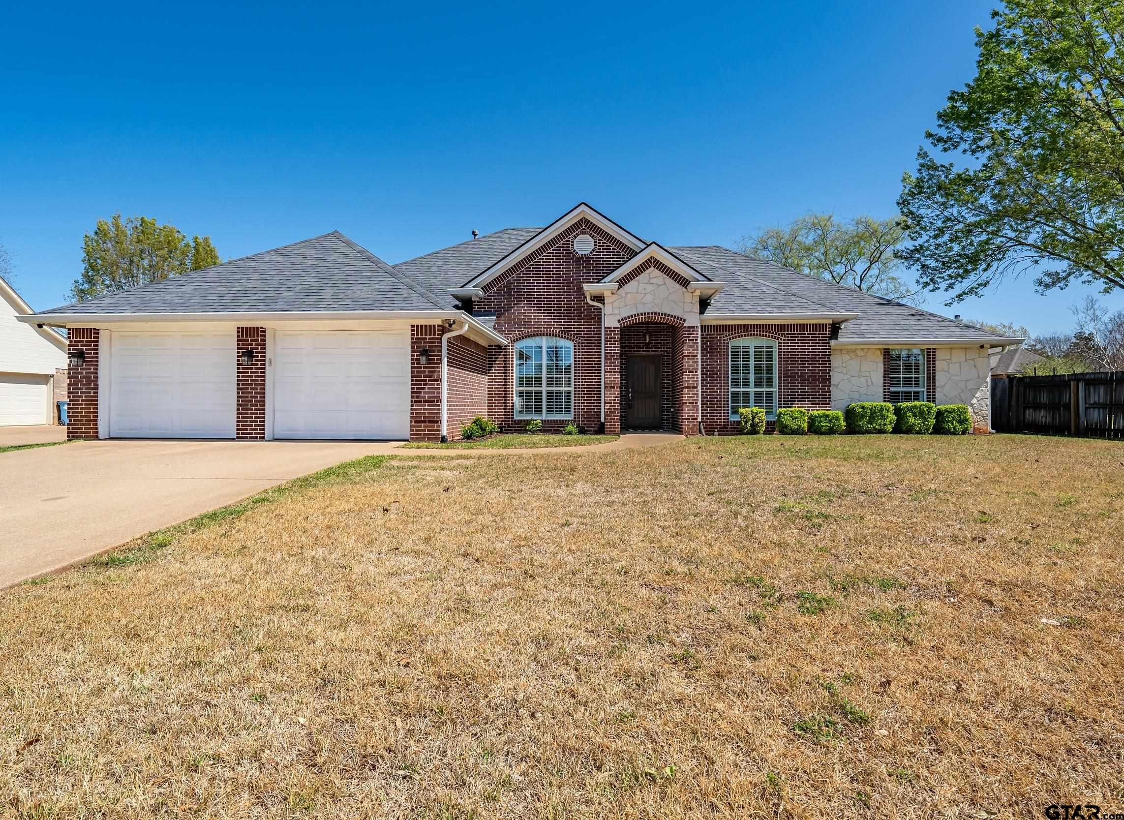 FEATURED LISTINGS FEATURED LISTINGS