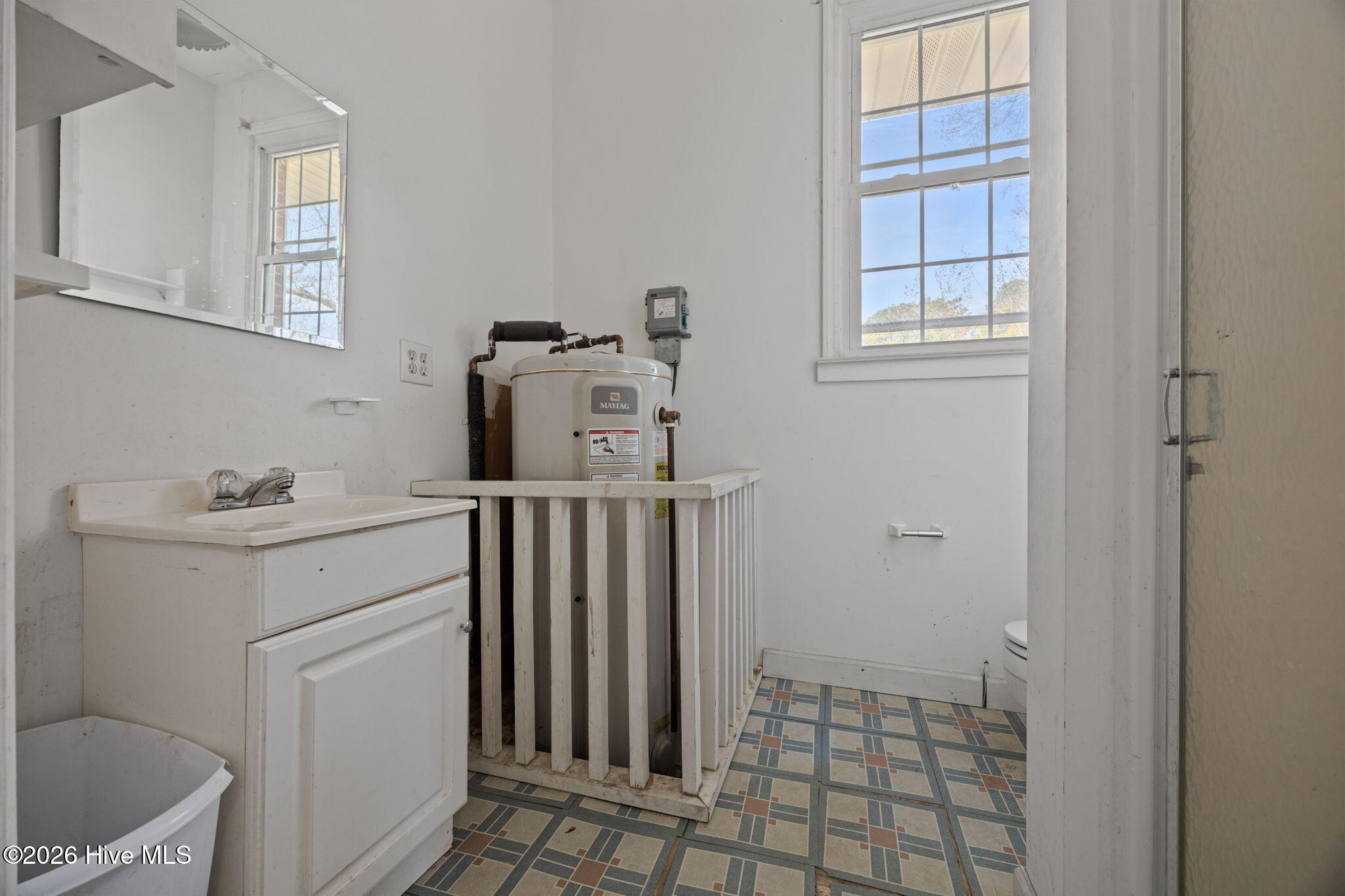 2882 Ivy Road, Greenville, NC, 27858