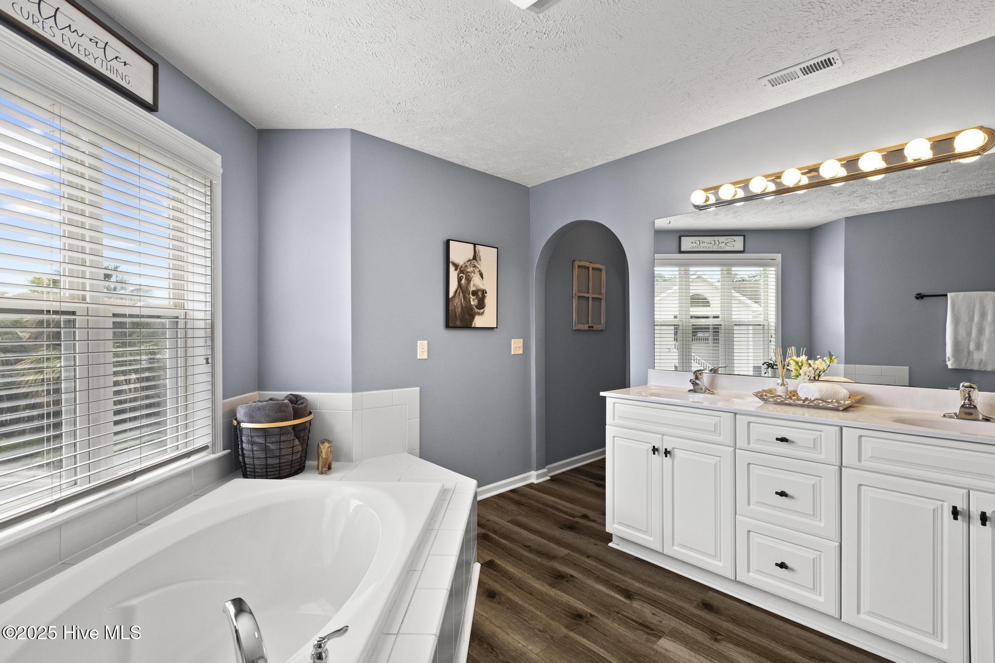 100508509 | Photo 19