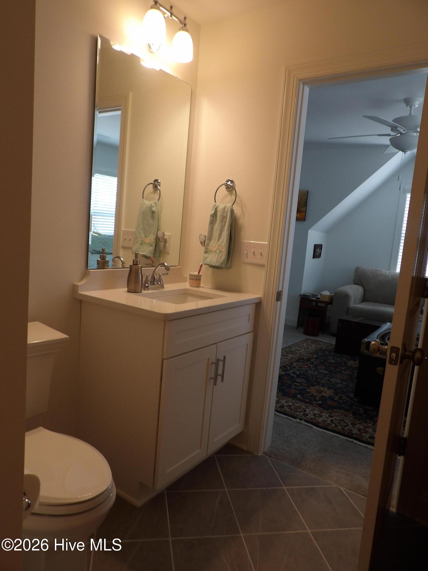 100561891 | Photo 50