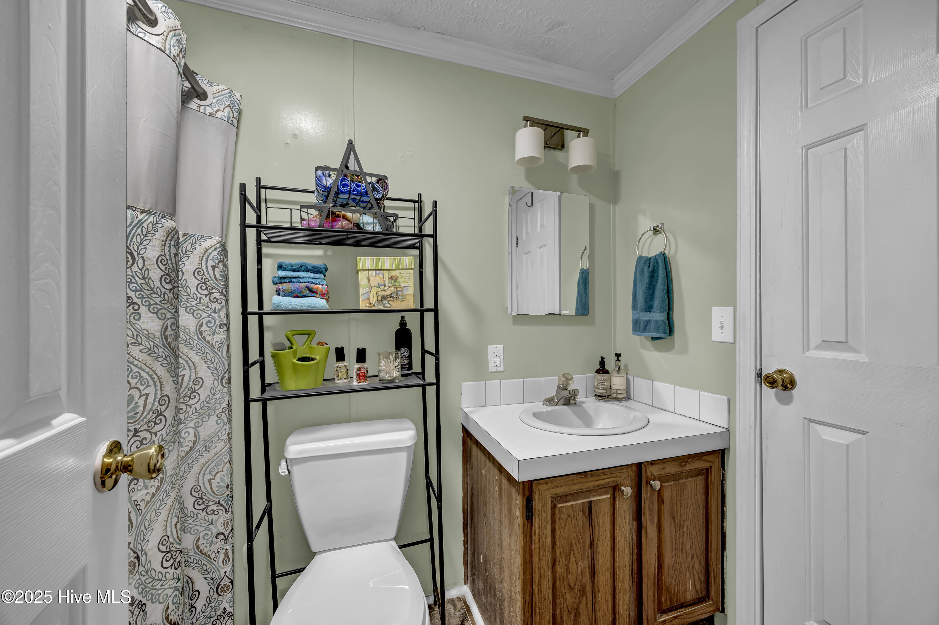 100525746 | Photo 19