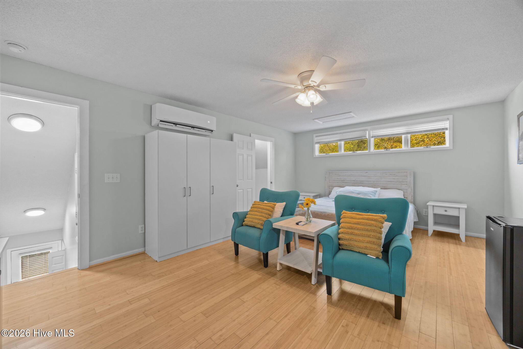 100547924 | Photo 22