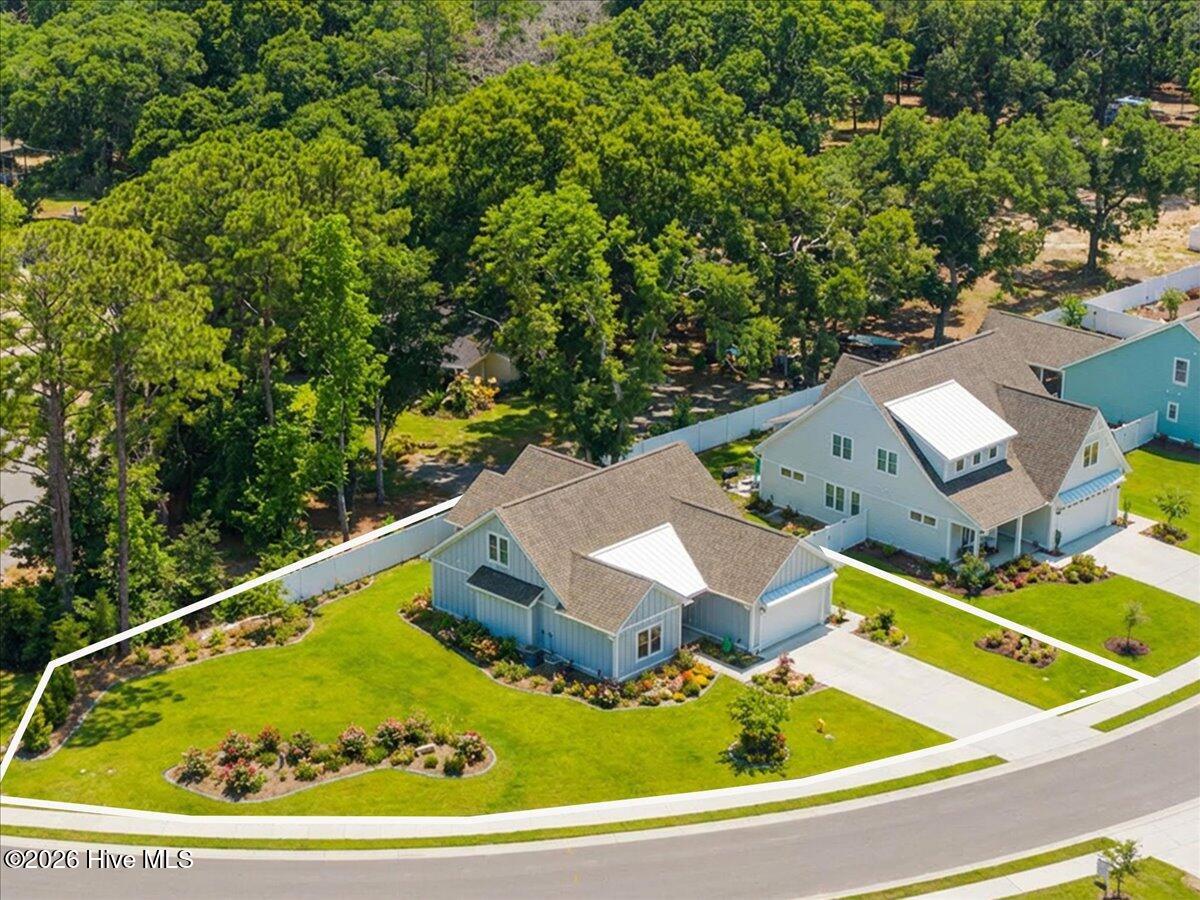 100547880 | Photo 58