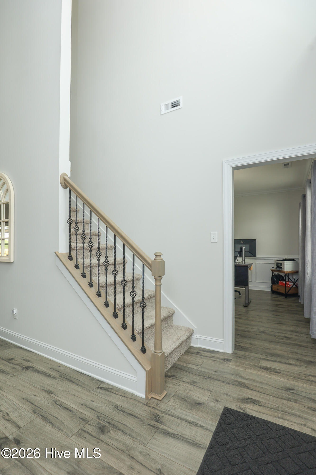 100566791 | Photo 19