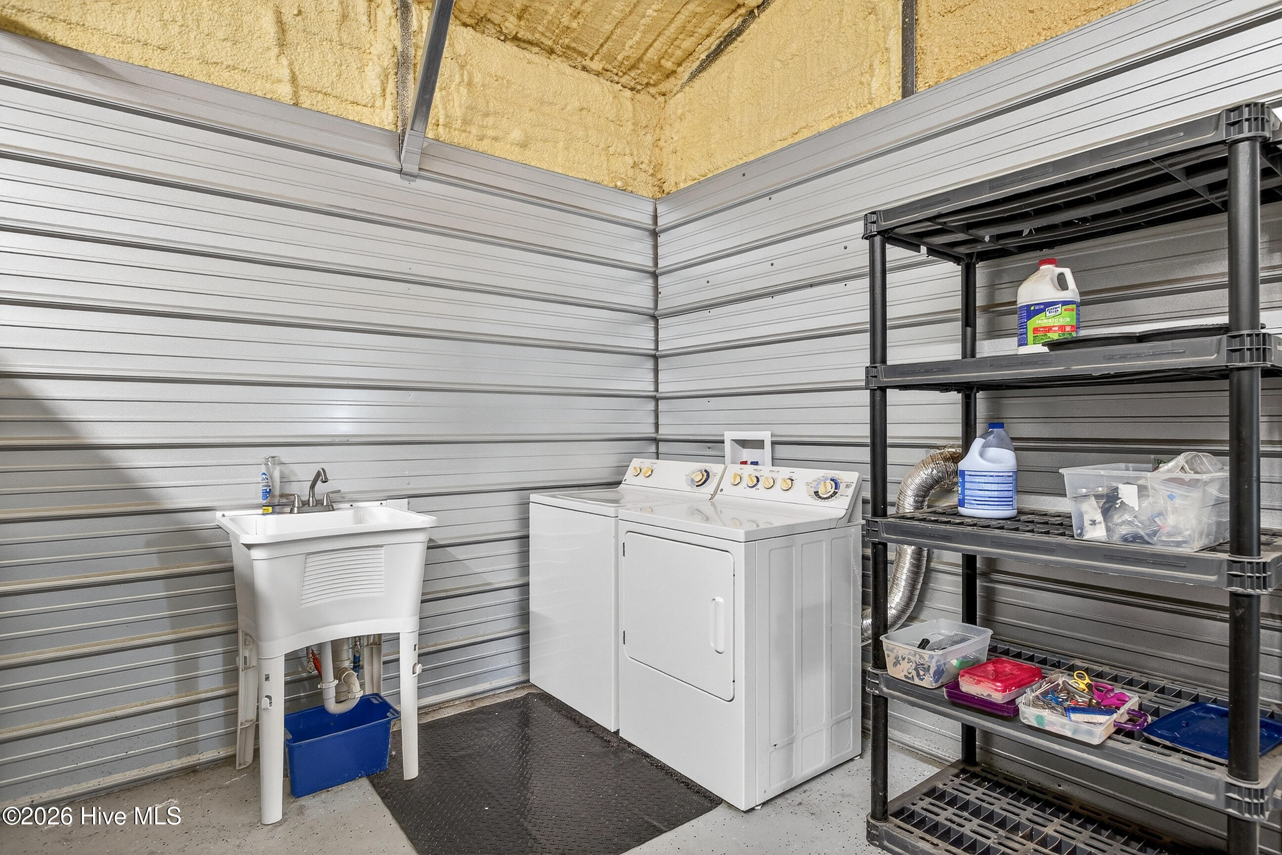 2732 White Oak River Road,Maysville