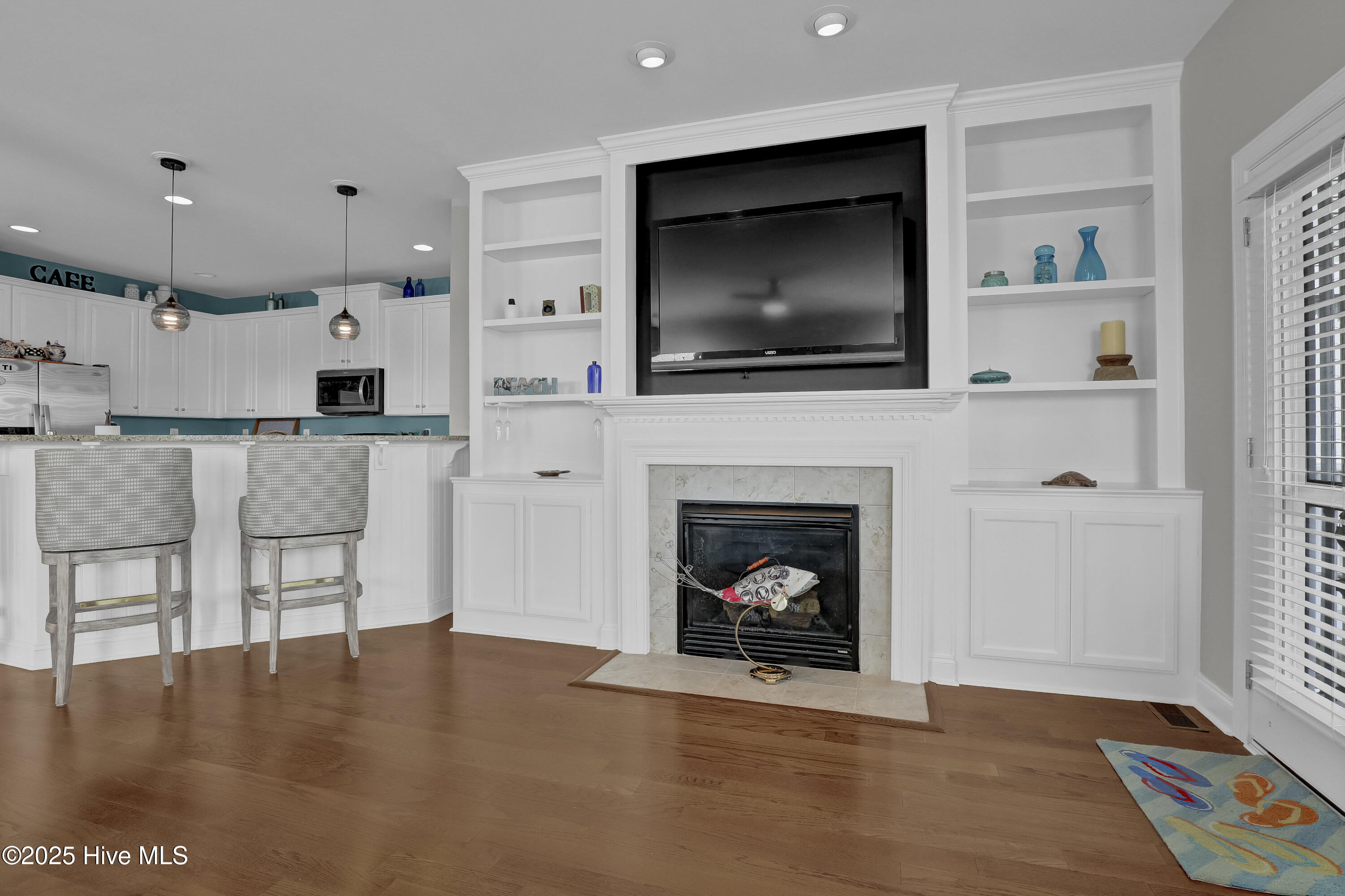 100529954 | Photo 19