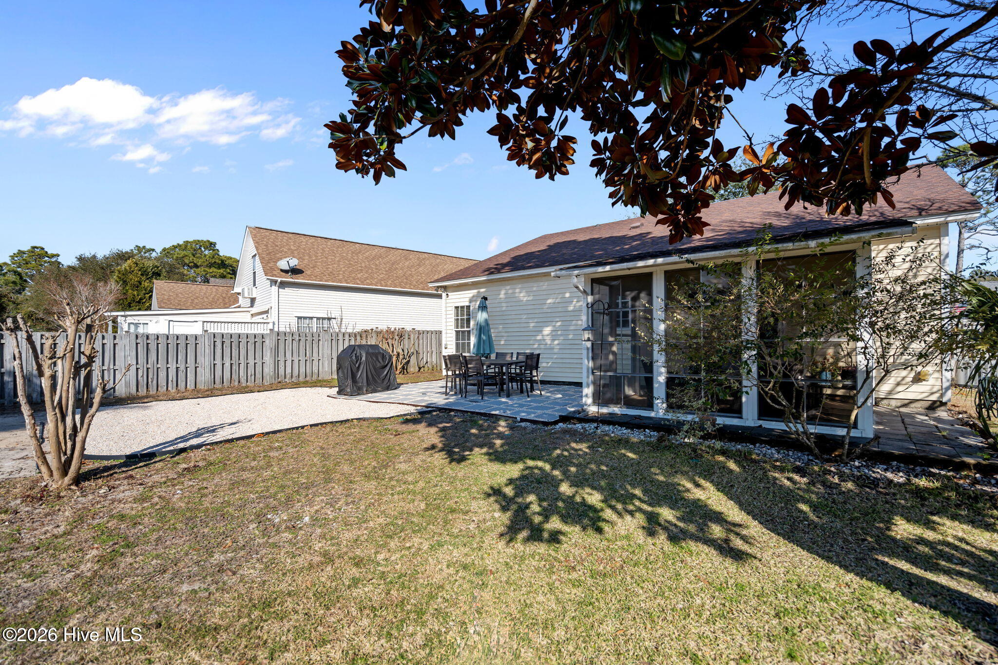 100552857 | Photo 36