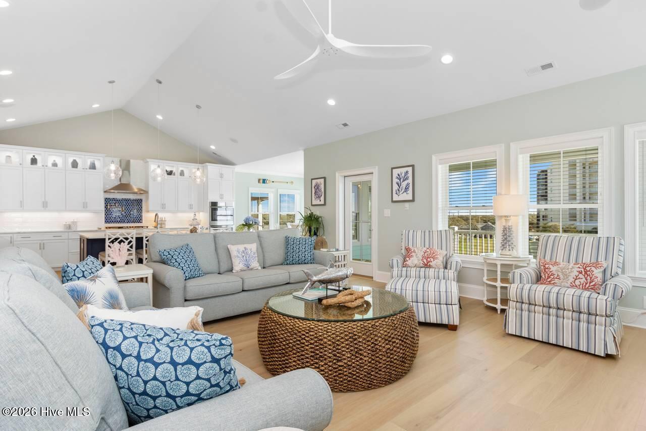 109 Ocean Bluff Drive,Indian Beach