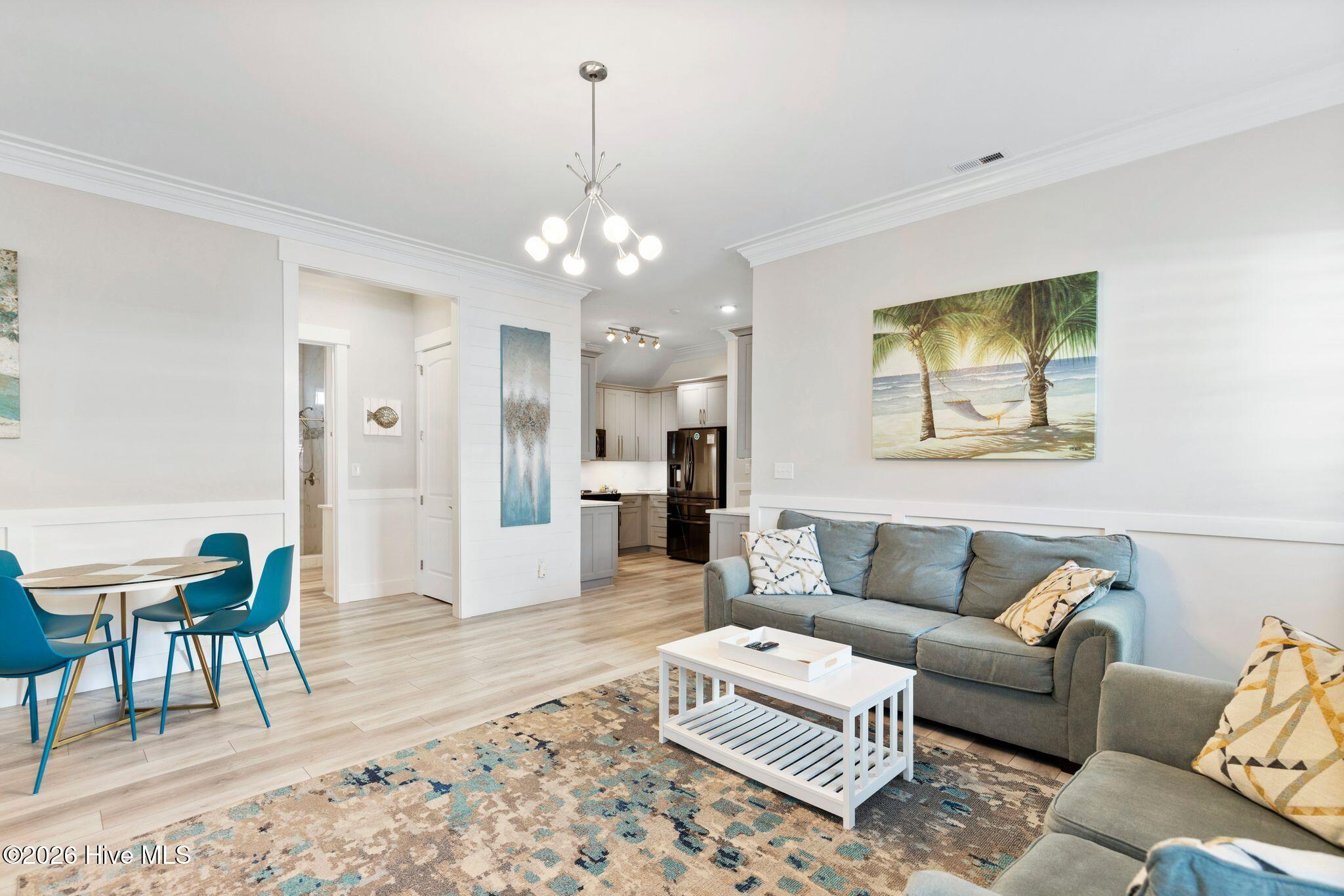 100551574 | Photo 59