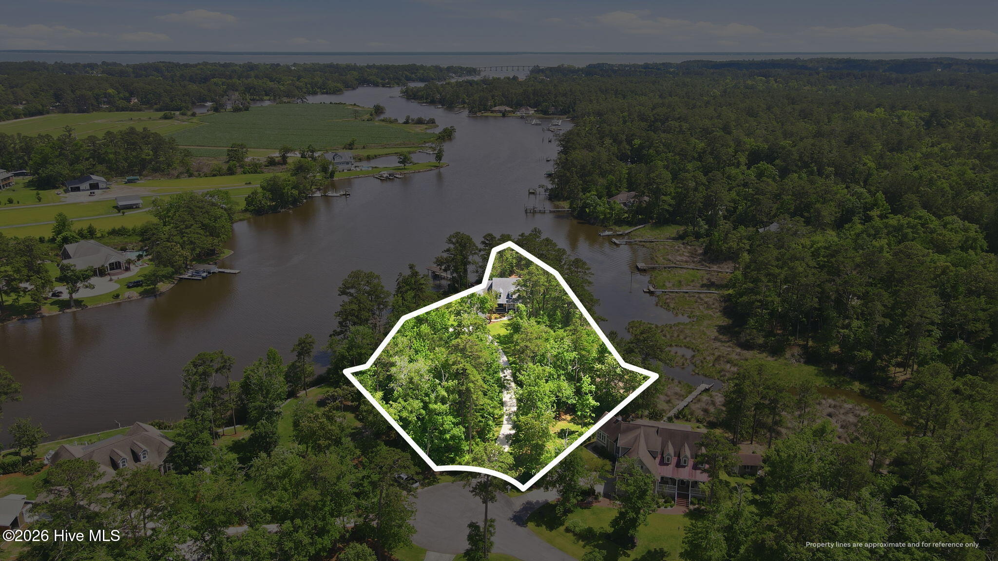 368 Winding Creek Drive,Oriental