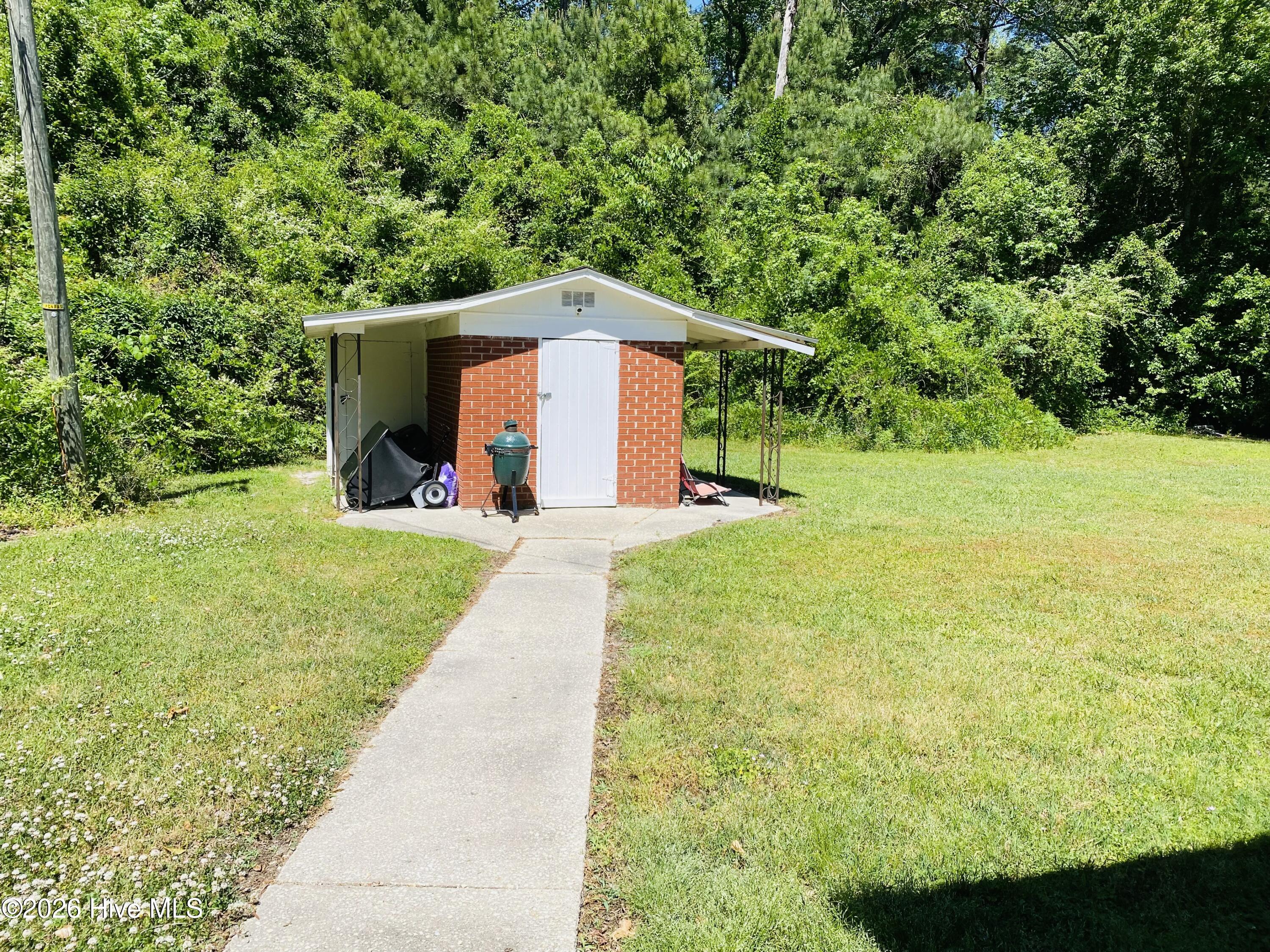 100569666 | Photo 11