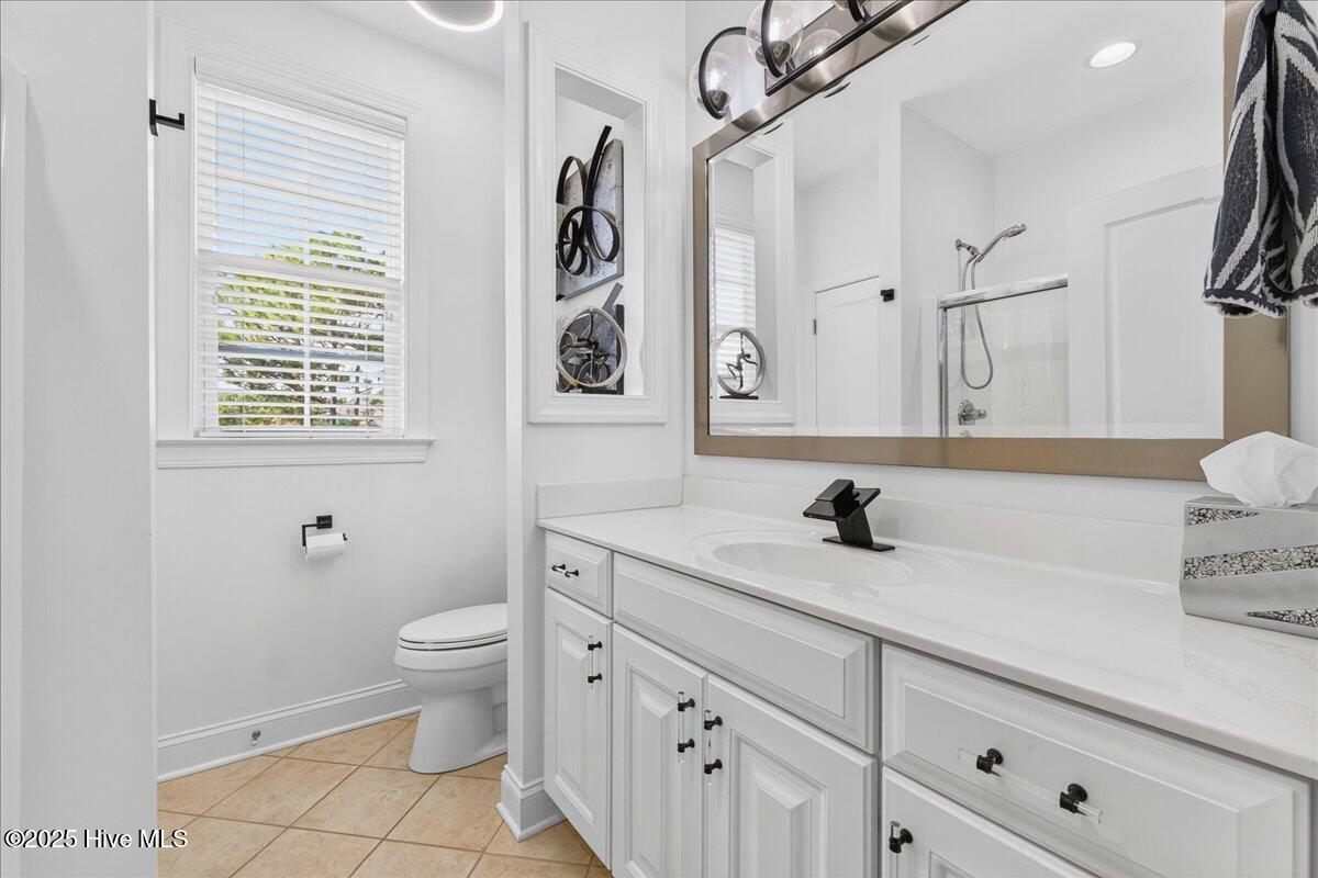 100530632 | Photo 56