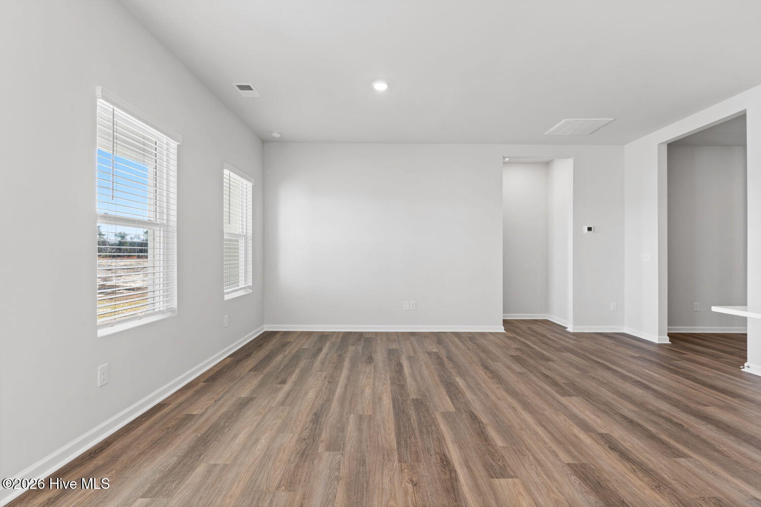 100535039 | Photo 22