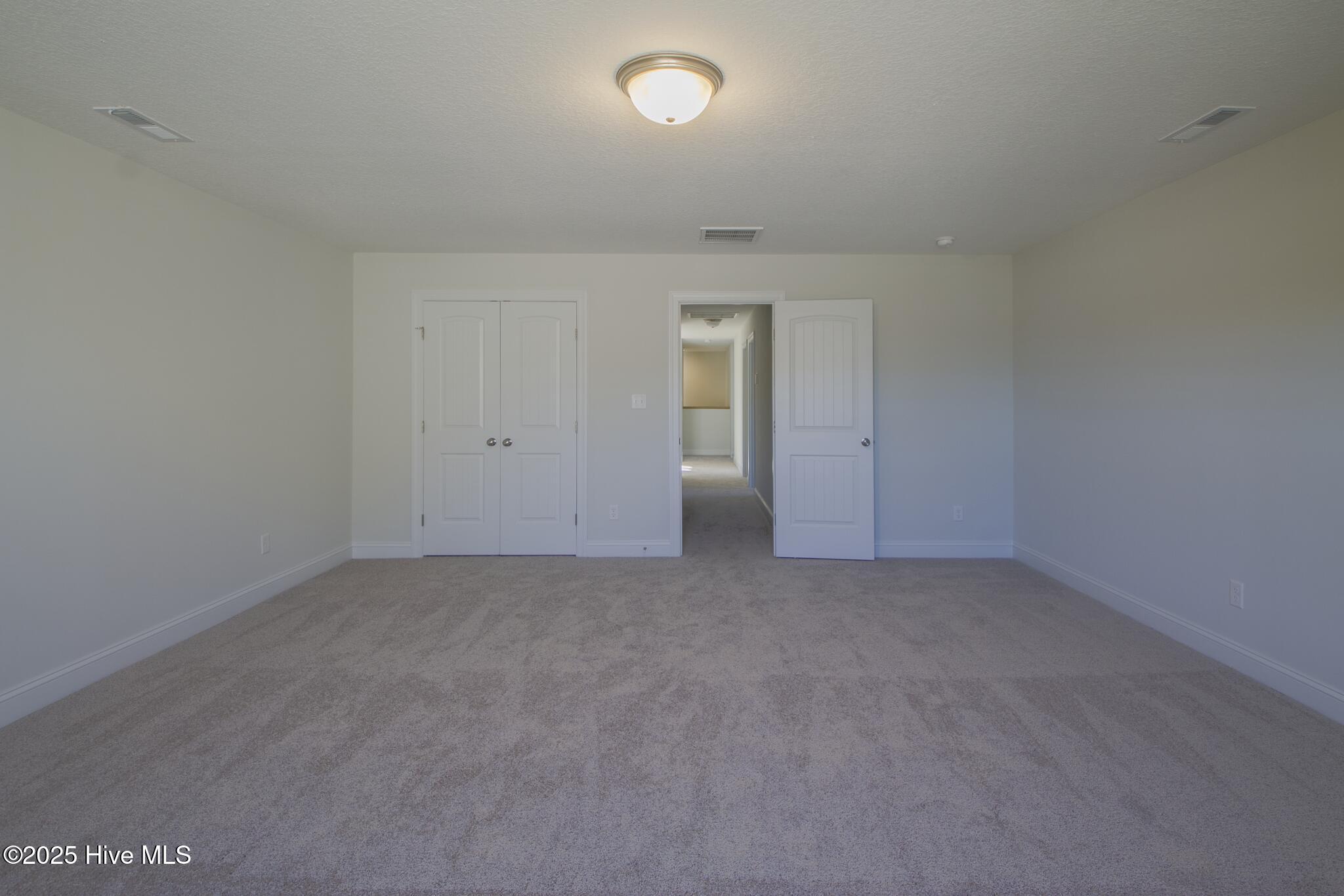 100492208 | Photo 28