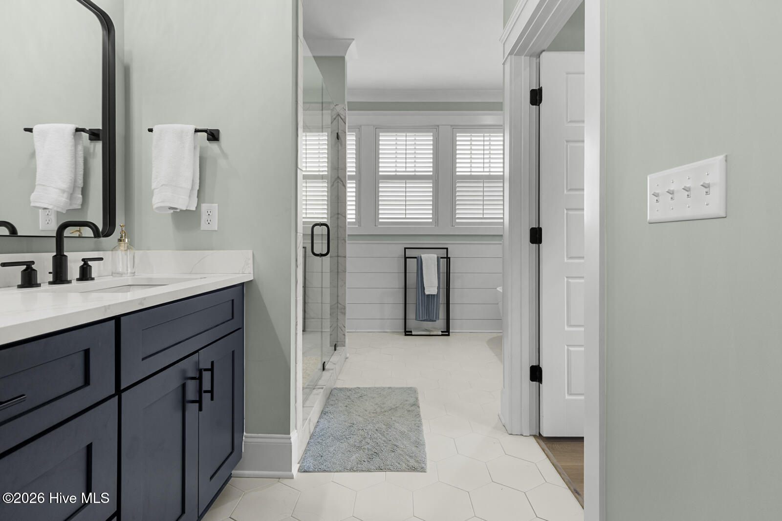 100557738 | Photo 37