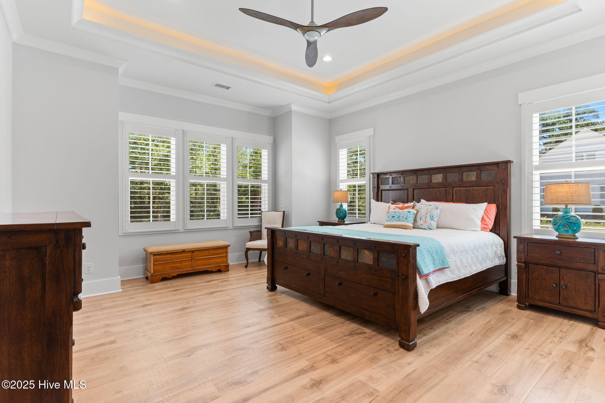 100516887 | Photo 29