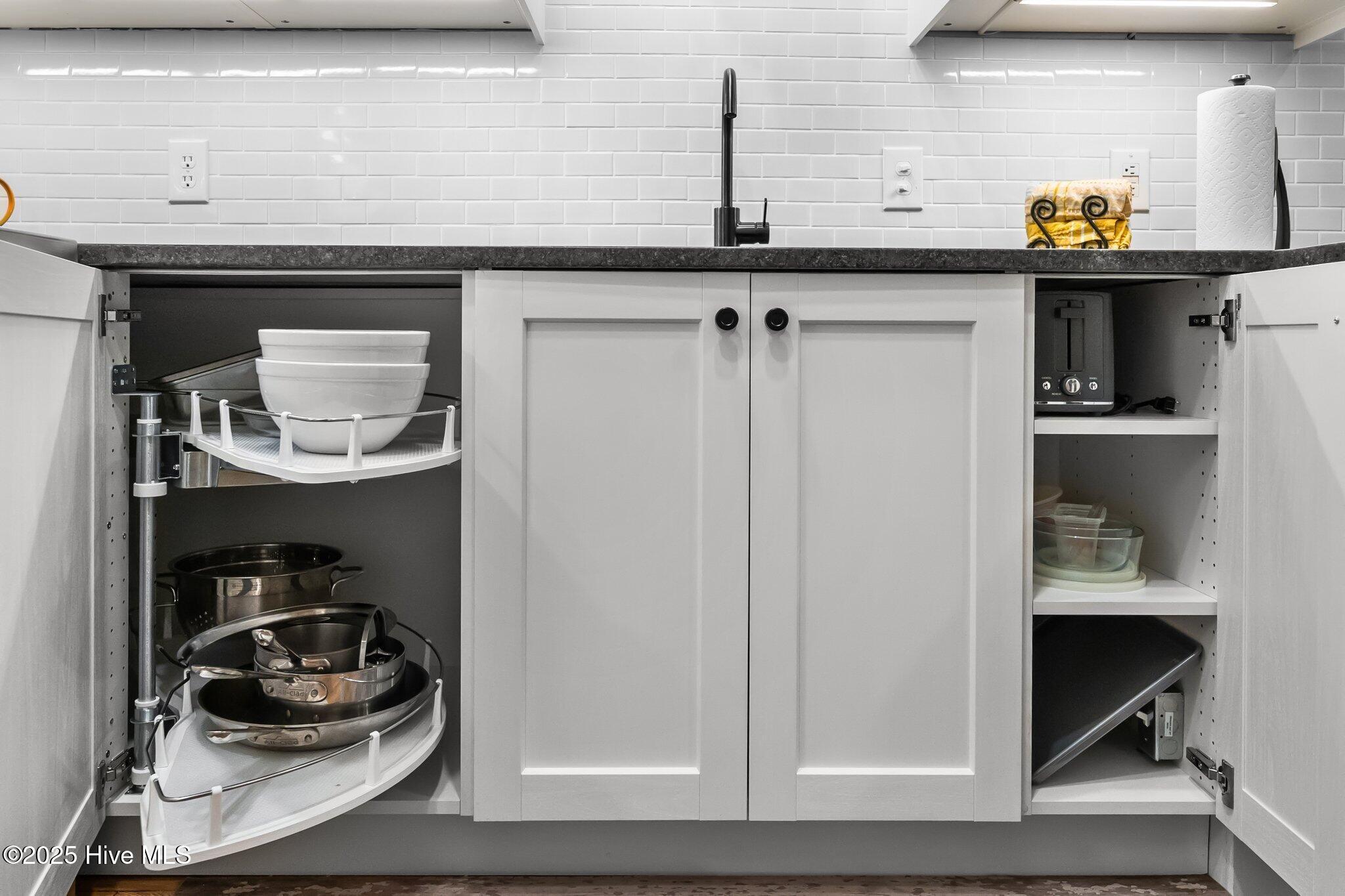 100543966 | Photo 17