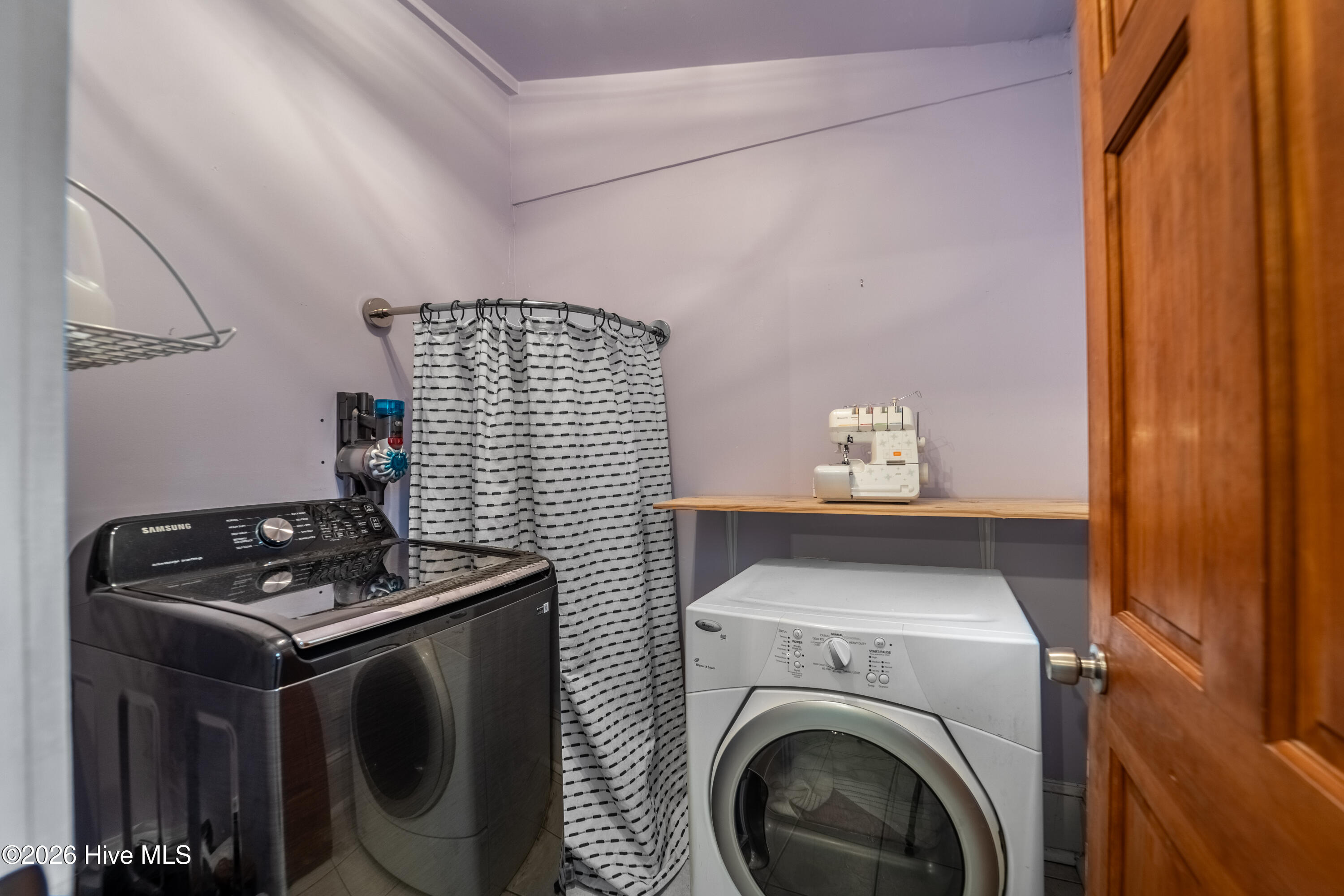 100559756 | Photo 28