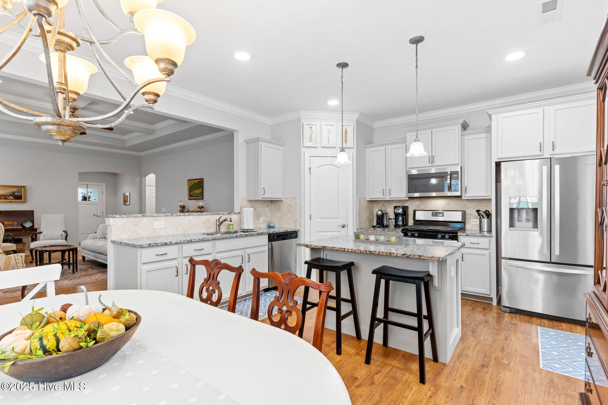 100536168 | Photo 14