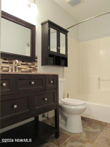 100546786 | Photo 14