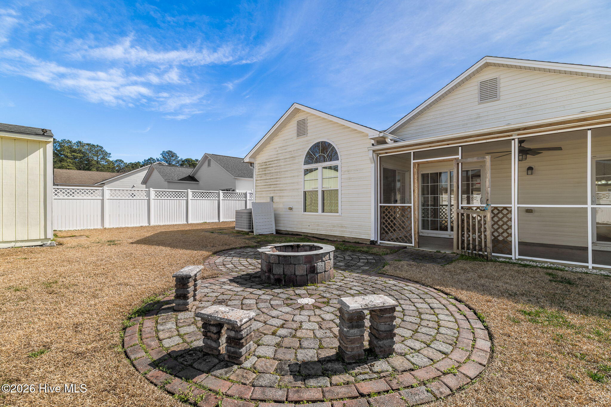 100556547 | Photo 40