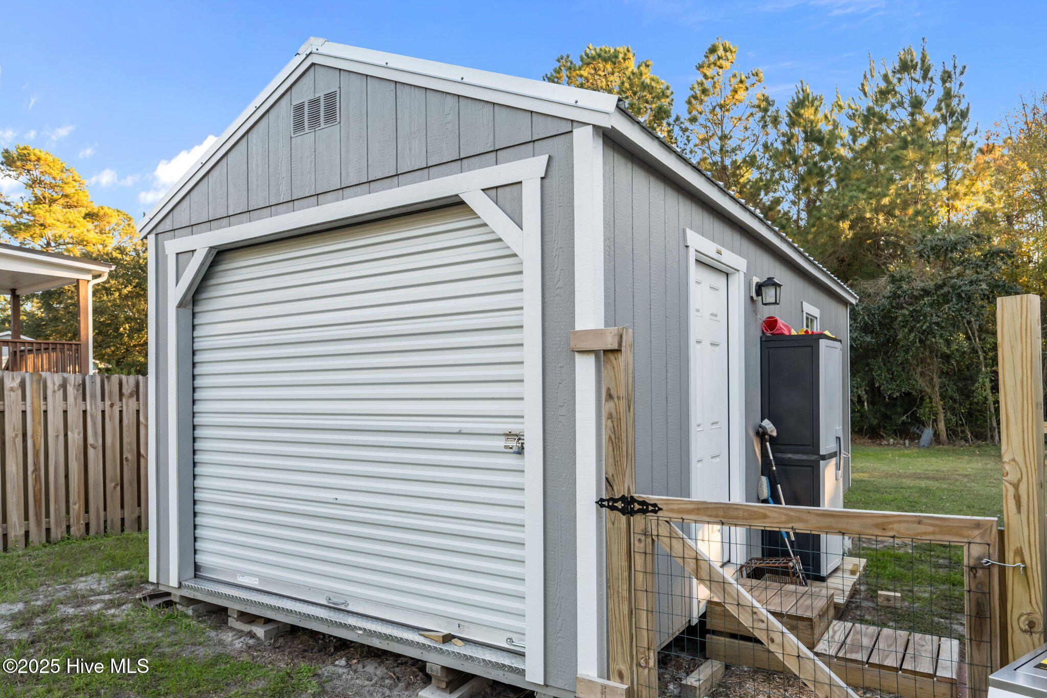 100540972 | Photo 34