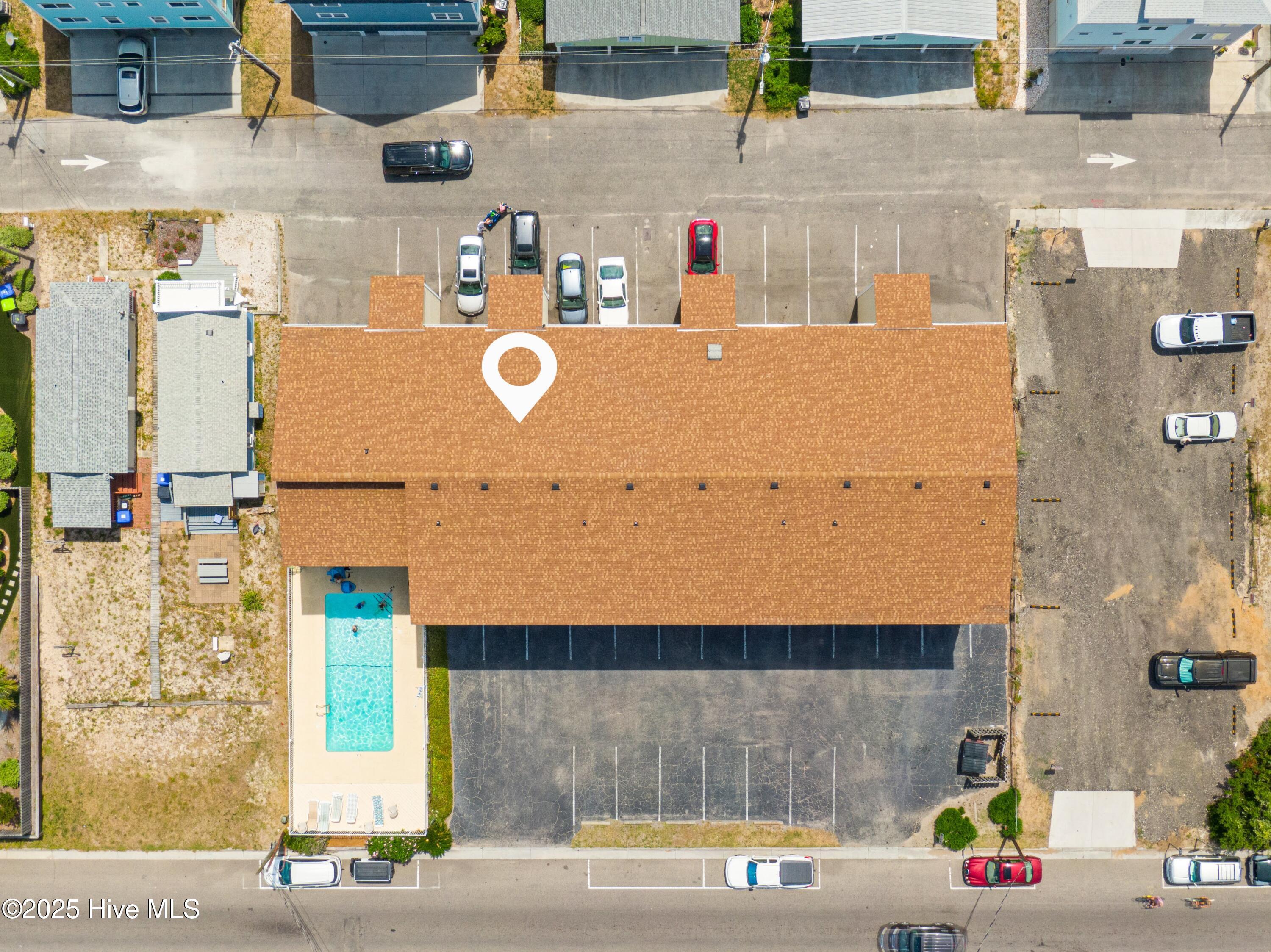 100524333 | Photo 35