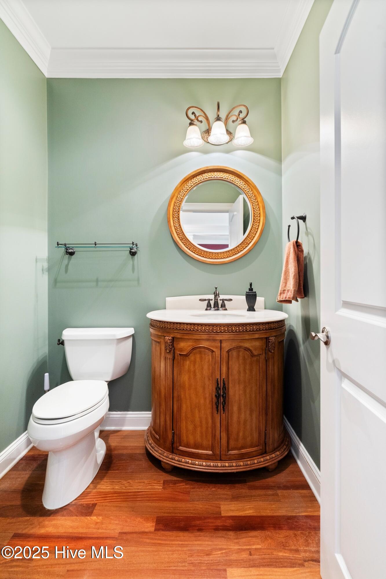 100518438 | Photo 11